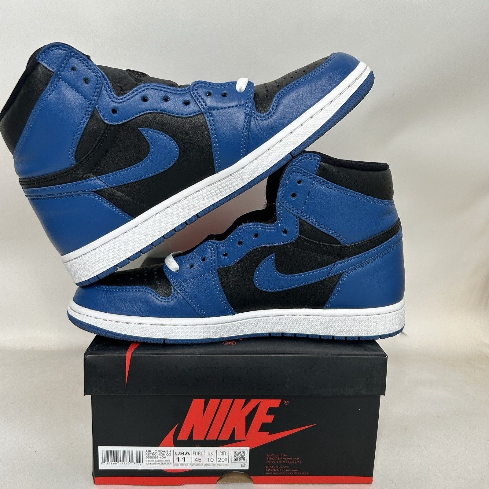 Nike Nike Air Jordan 1 Retro High OG “Dark Marina Blue” Size US 11 / EU 44 - 3 Thumbnail
