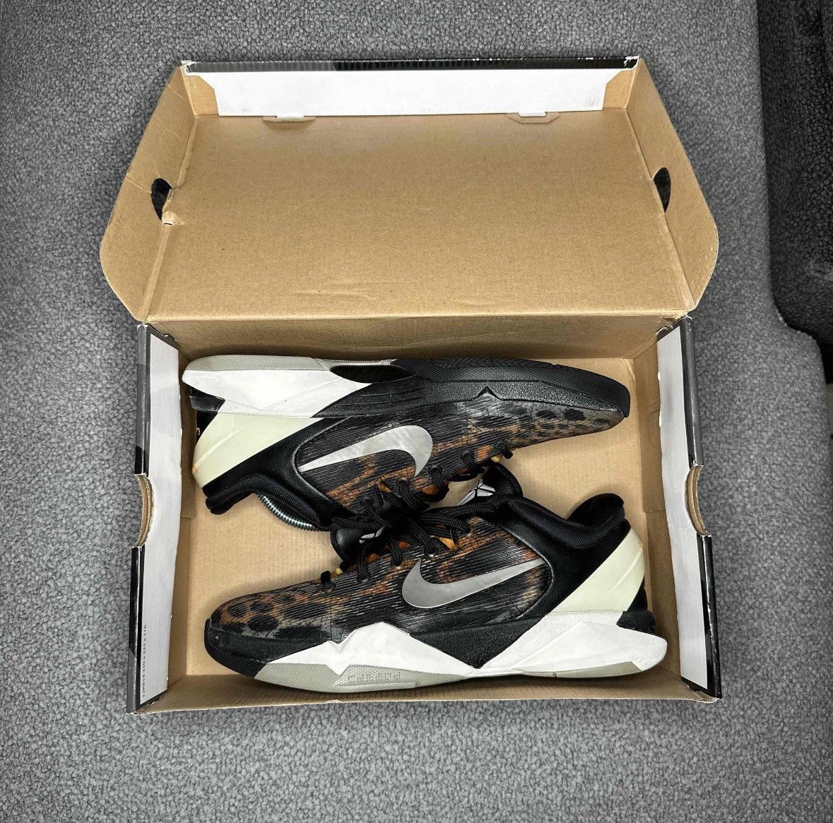 Nike Nike Zoom Kobe 7 System Cheetah Size 9.5M Size US 9.5 / EU 42-43 - 1 Thumbnail