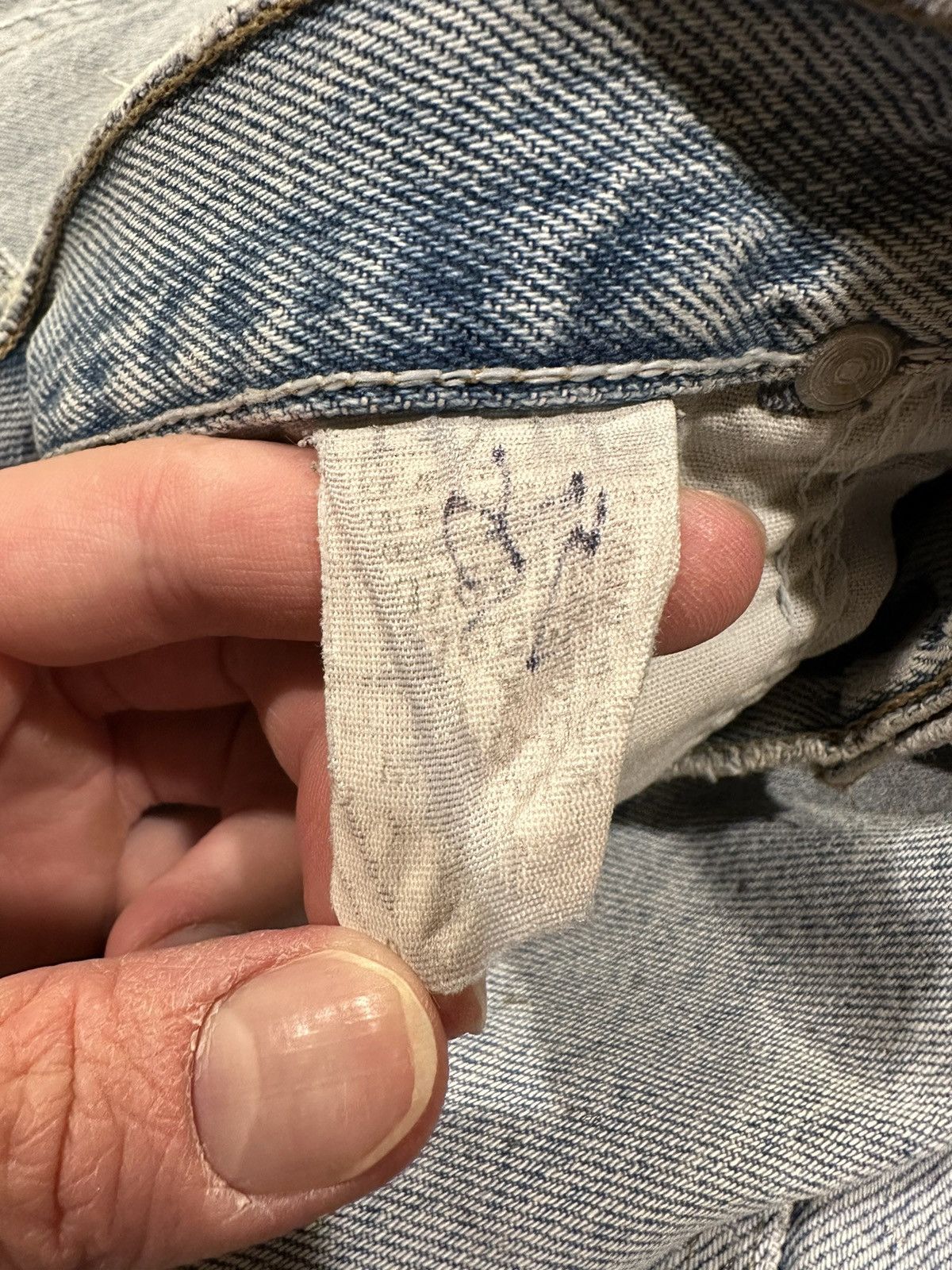 Vintage × Wrangler Vintage Wrangler Painter Distressed Thrashed Blue Denim Jean Size US 38 / EU 54 - 14 Thumbnail