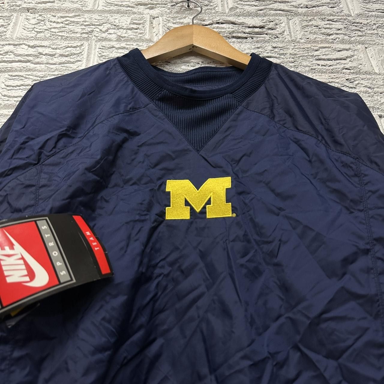 Nike New With Tags Vintage Nike Michigan Wolverines Windbreaker L Size US L / EU 52-54 / 3 - 1 Thumbnail