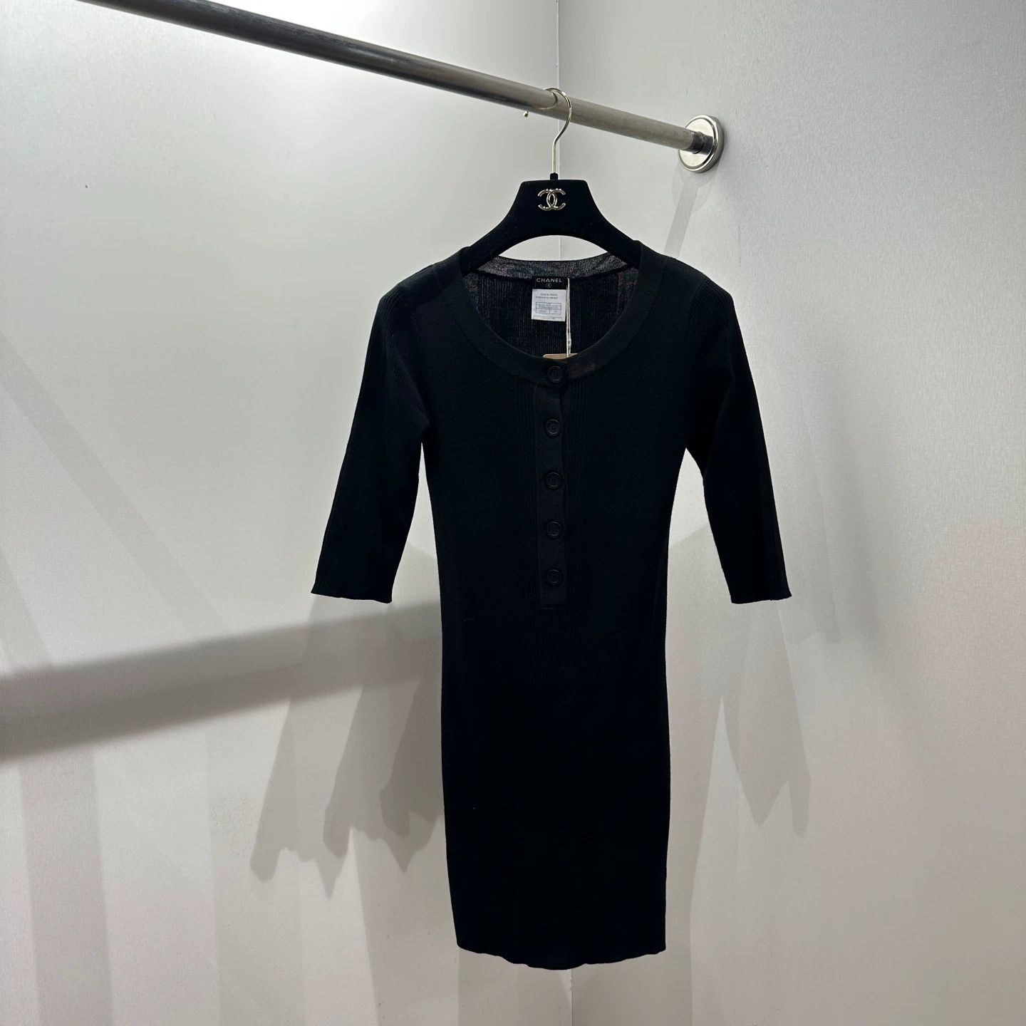 Chanel Chanel apr120 Logo Button Knit Cotton Dress 34 Size XS / US 0-2 / IT 36-38 - 1 Thumbnail