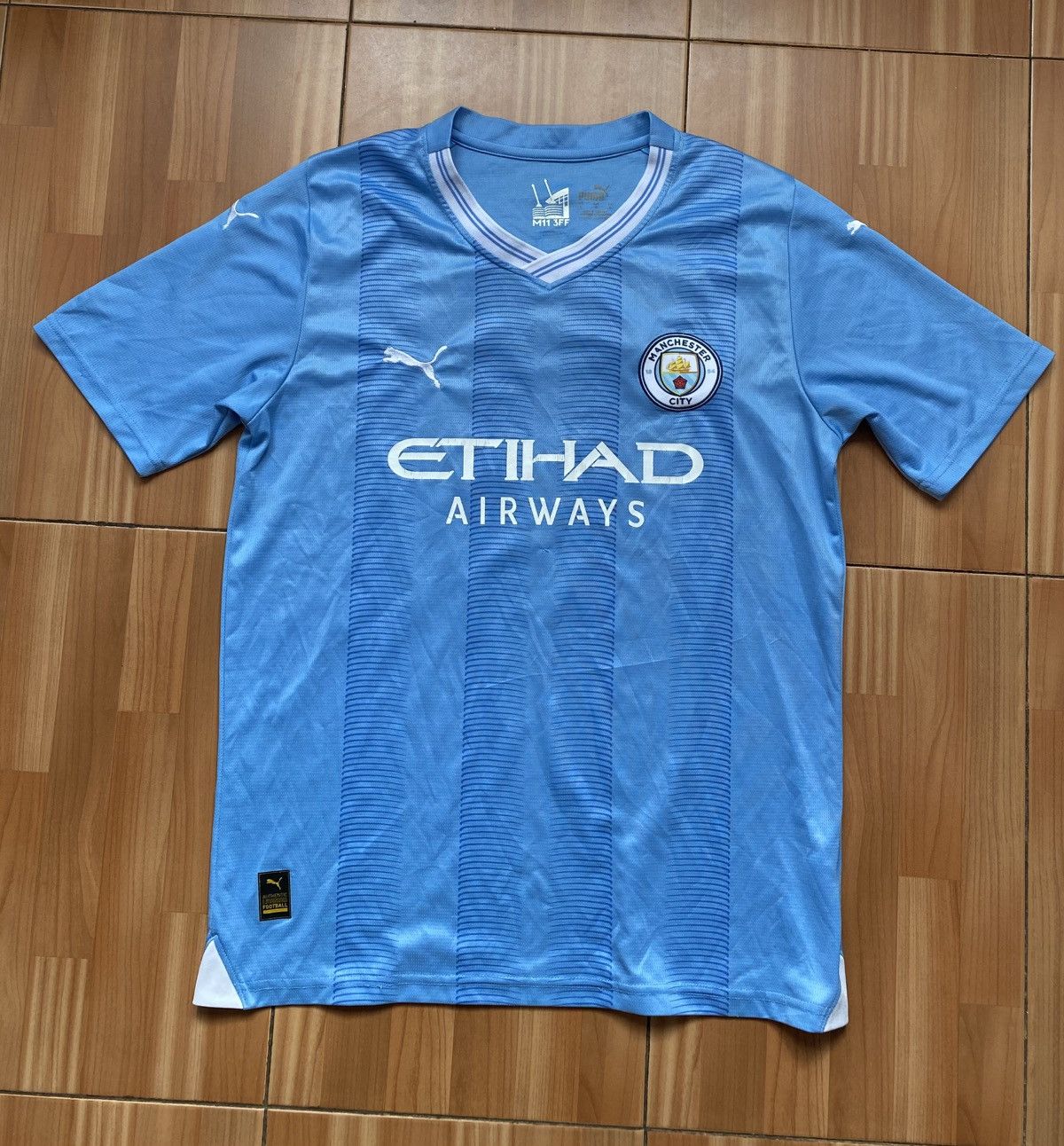 Puma Puma Manchester City FC 2023/24 Football Shirt #9 Haaland Size US L / EU 52-54 / 3 - 1 Thumbnail