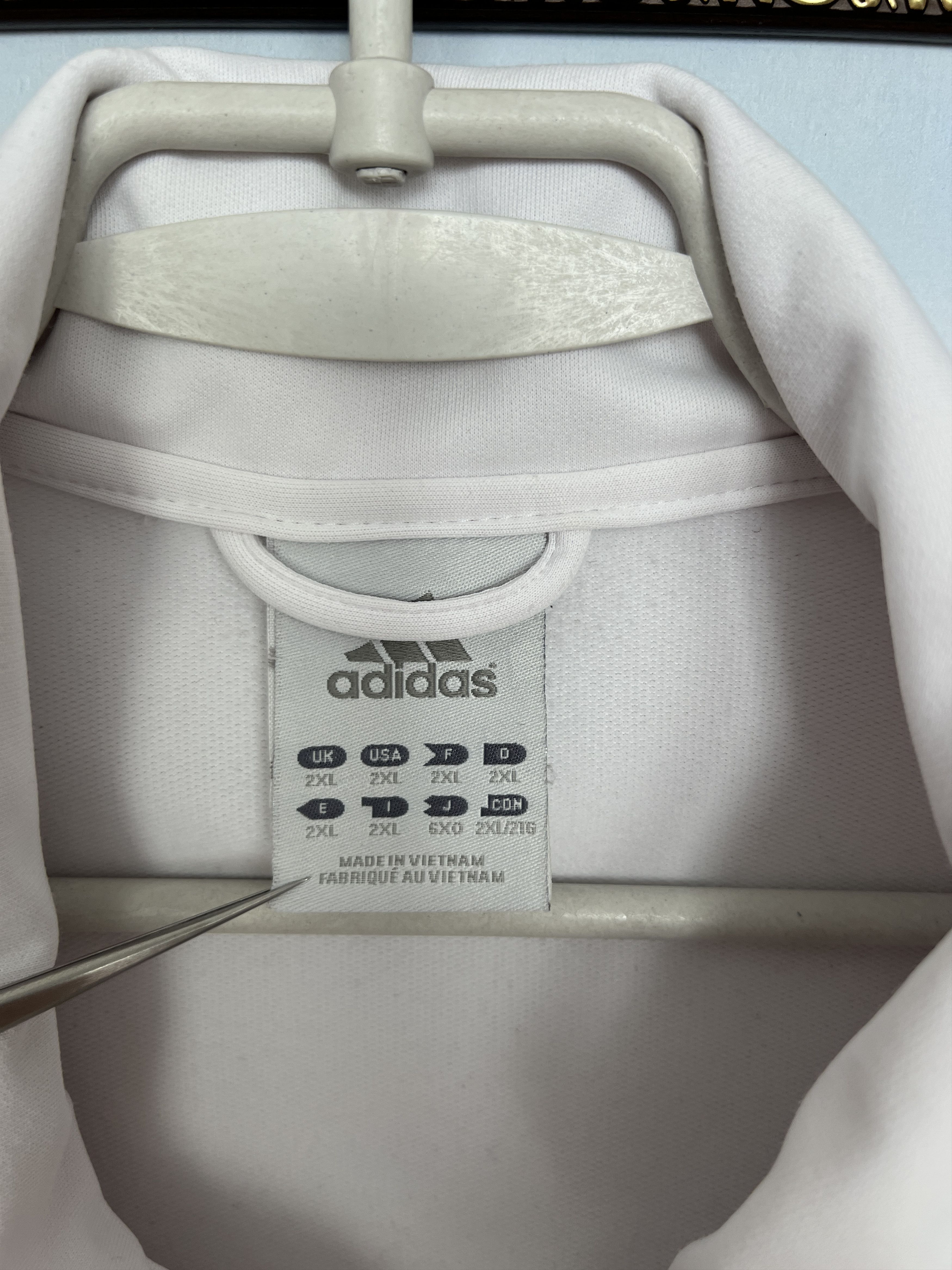 Adidas Vintage Adidas Liverpool White Football Jacket Soccer Size US XXL / EU 58 / 5 - 10 Thumbnail