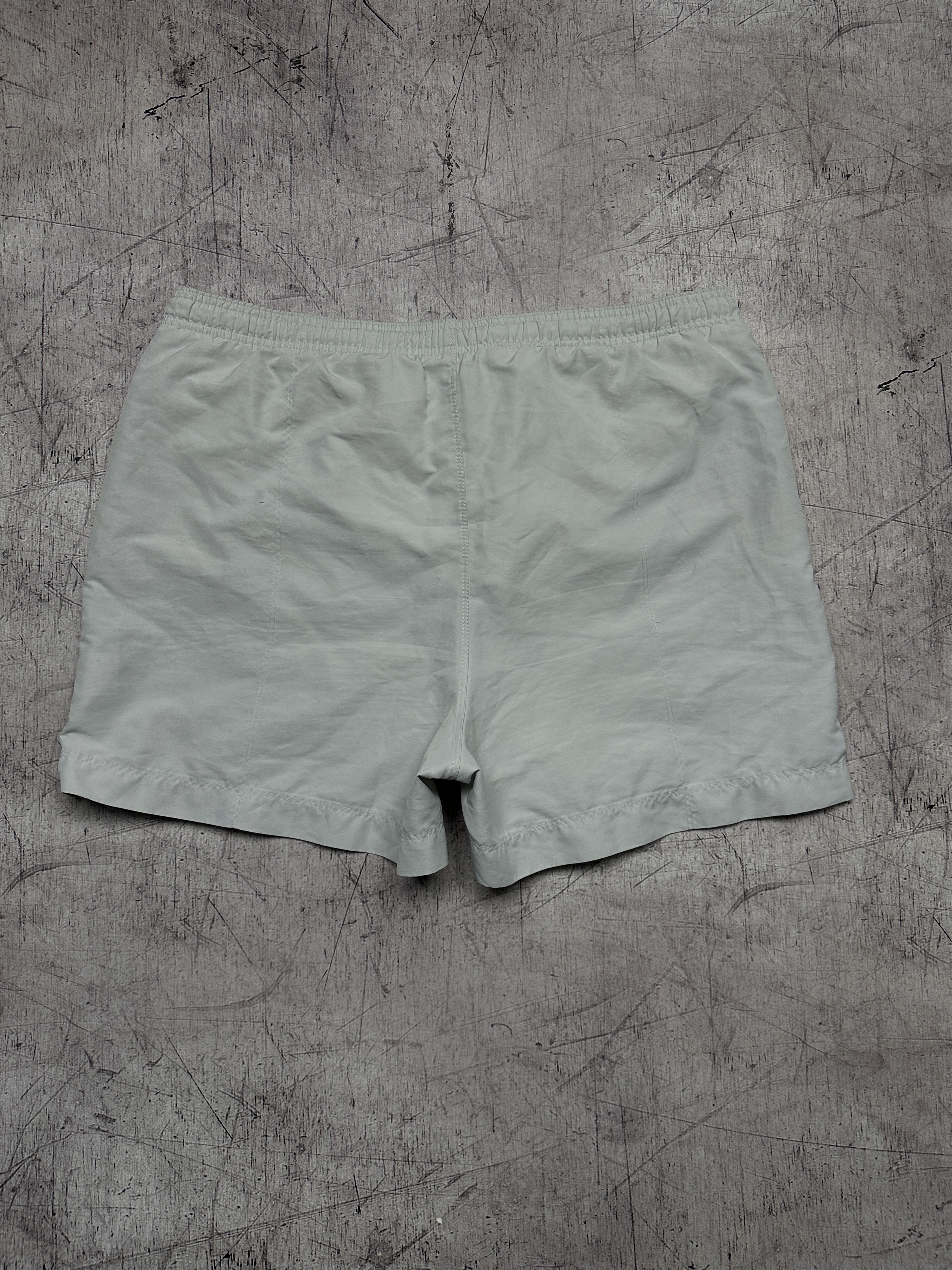 Reebok Reebok Vintage Mens Nylon Shorts Size US 32 / EU 48 - 9 Thumbnail