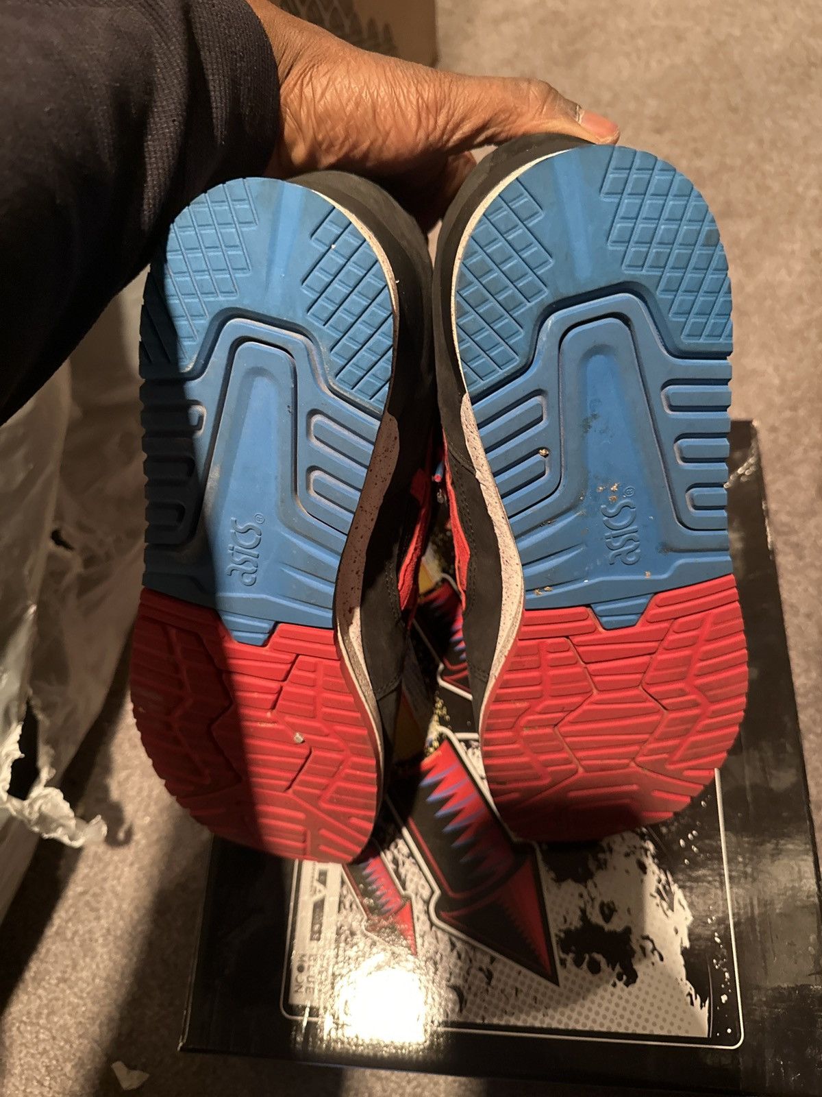 Asics ASICS Wale x Villa callab (bottle rockets) Size US 11 / EU 44 - 5 Thumbnail