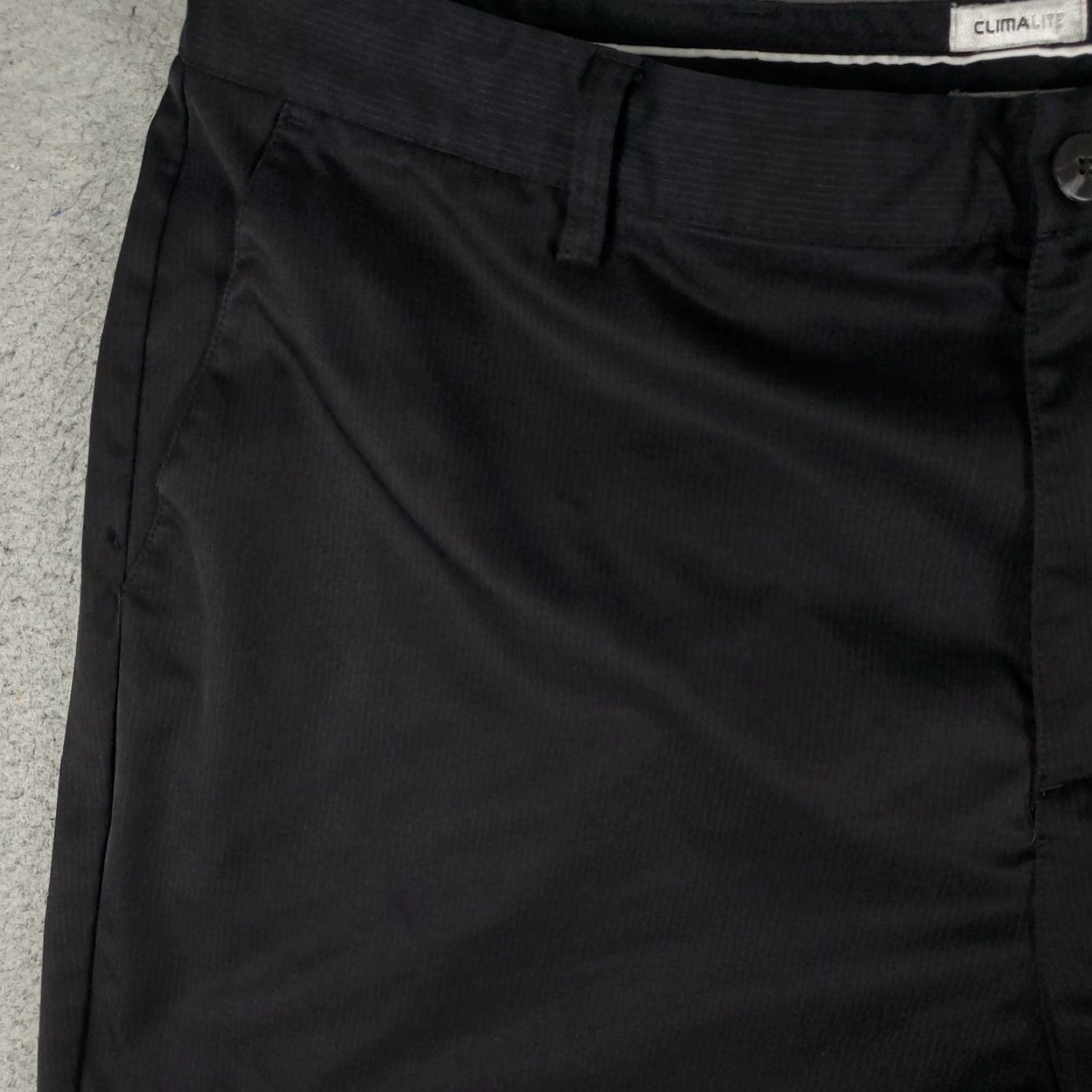 Adidas Adidas Shorts Mens 36 Black Golf Casual Flat Front Chino Pockets Zip Polyester Machine Washable Size US 36 / EU 52 - 2 Thumbnail