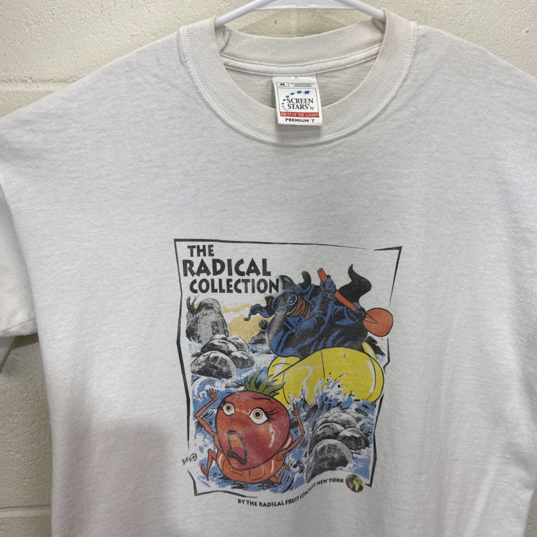 Vintage VINTAGE Screen Stars Radical Fruit Company Graphic T Shirt Medium White Mens Size US M / EU 48-50 / 2 - 7 Thumbnail