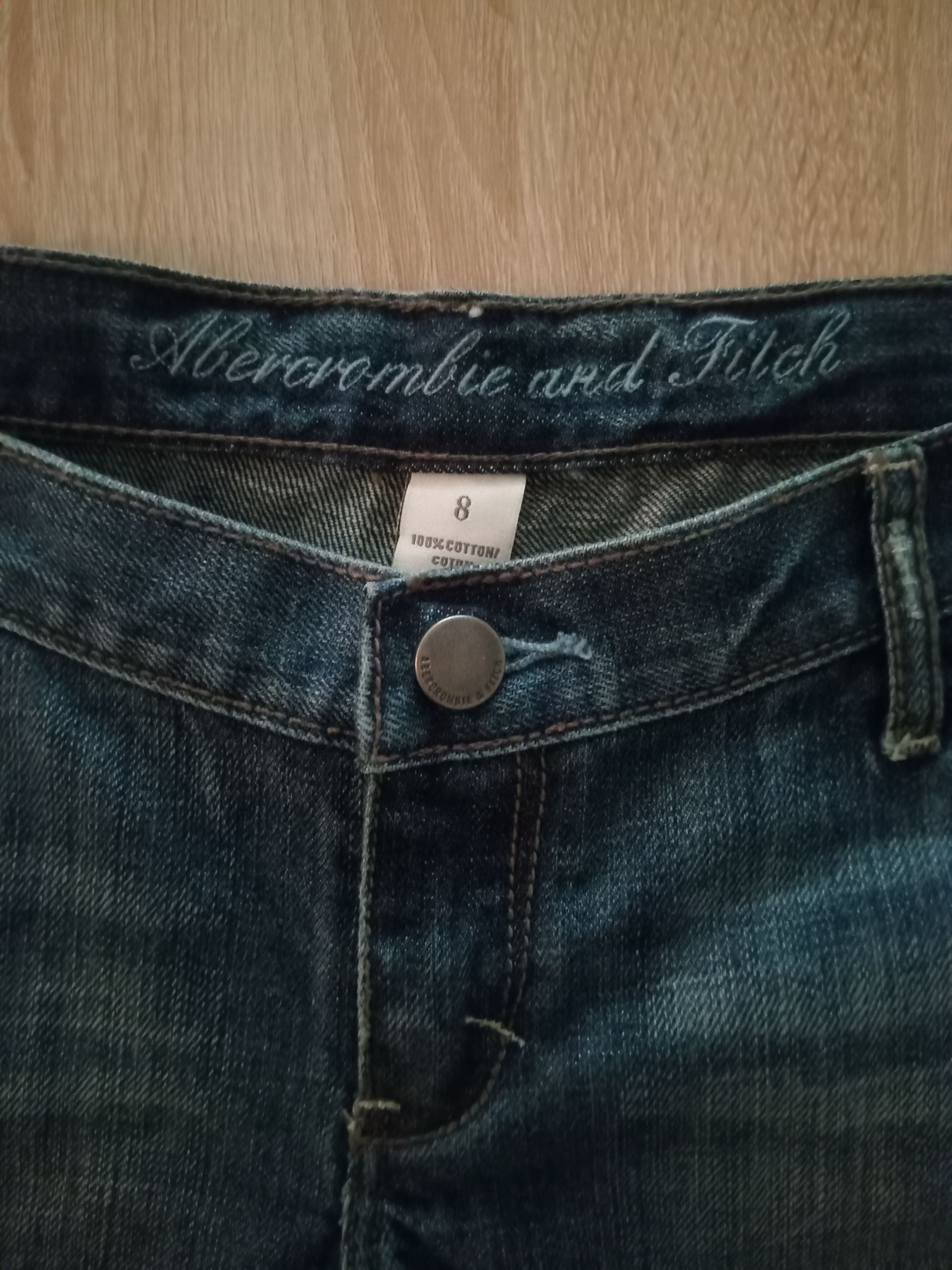 Abercrombie & Fitch Abercrombie & Fitch Distressed Denim Hot Shorts Women's Size 30" / US 8 / IT 44 - 2 Thumbnail