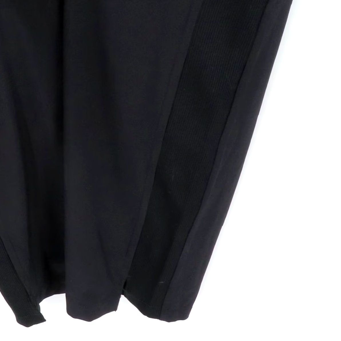 Athleta Athleta Women Brooklyn Mid Rise Ankle Pant Solid Black Pockets Activewear XS-Size 2 Regular Pants Athleisure Women Size 26" / US 2 / IT 38 - 4 Thumbnail