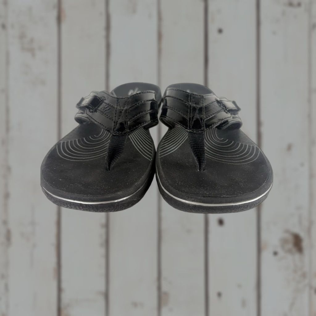 Clarks **Cloudsteppers By Clarks Black Glossy Faux Leather Women's Shoes Size 8** User: Cloudsteppers By Clarks Black Glossy Faux Leather Women's Size 8 Size US 8 / IT 38 - 1 Thumbnail