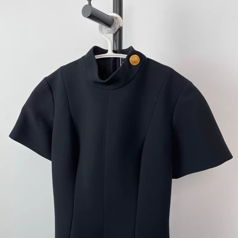 Louis Vuitton Louis Vuitton 22Ss Black Sheep Wool Zip Crew Neck Short Sl Size XXS / US 00 / IT 34 - 3 Thumbnail