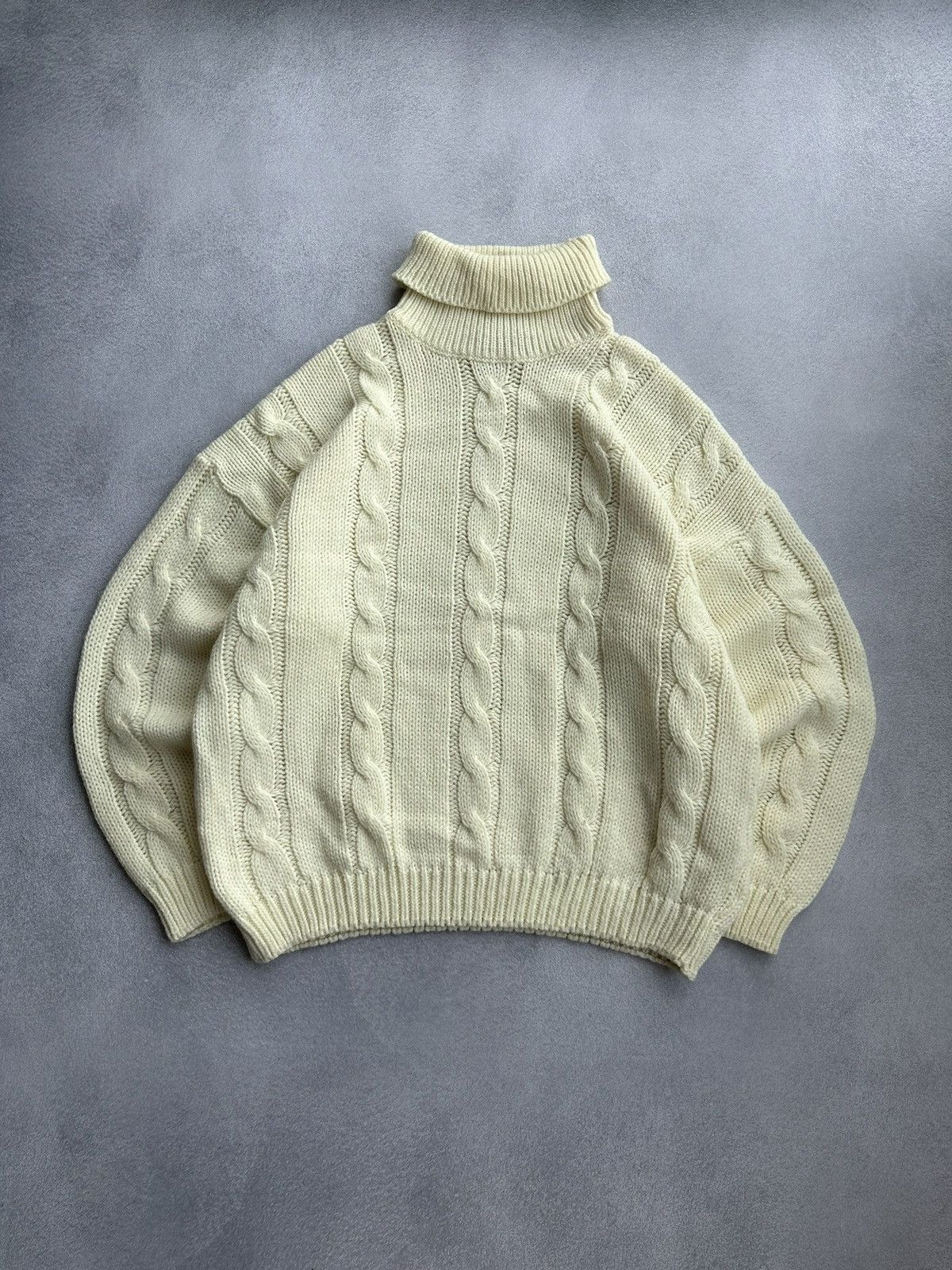 Japanese Brand × Vintage Squash Cable Knit Wool Beige Turtleneck Sweater Size US L / EU 52-54 / 3 - 1 Thumbnail