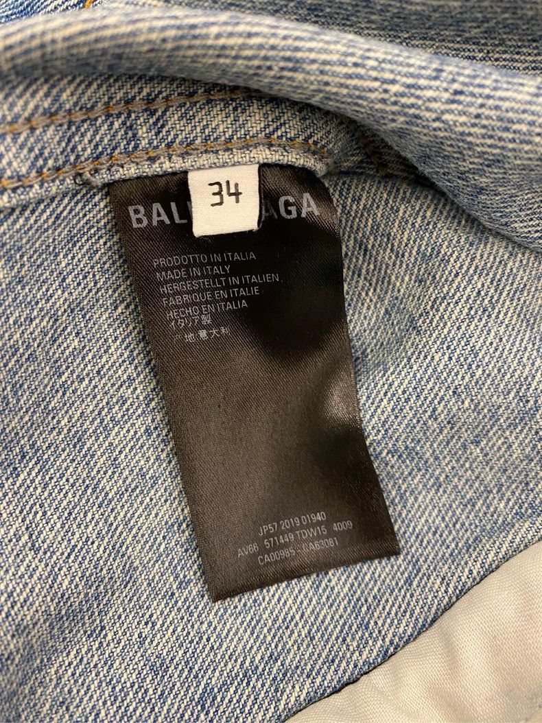 Balenciaga Balenciaga size 34 Back rhinestone logo denim jacket Size US XS / EU 42 / 0 - 5 Thumbnail