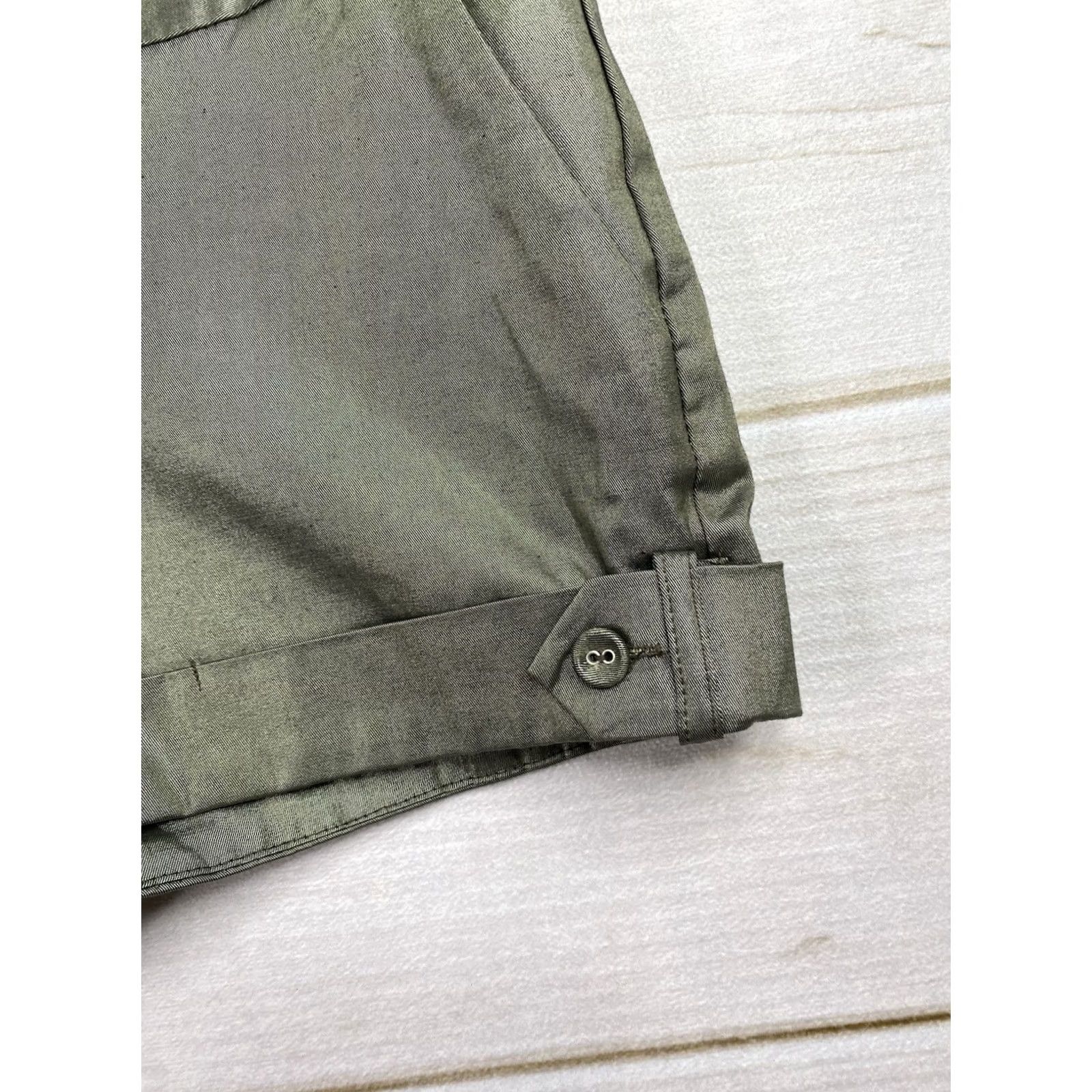 Vintage Vtg Charlotte Russe Shorts 10 Green Shimmer Mid Rise Hot Pants Shirt Womens 90s Y2K Fashion Shorts Size 32" / US 10 / IT 46 - 2 Thumbnail