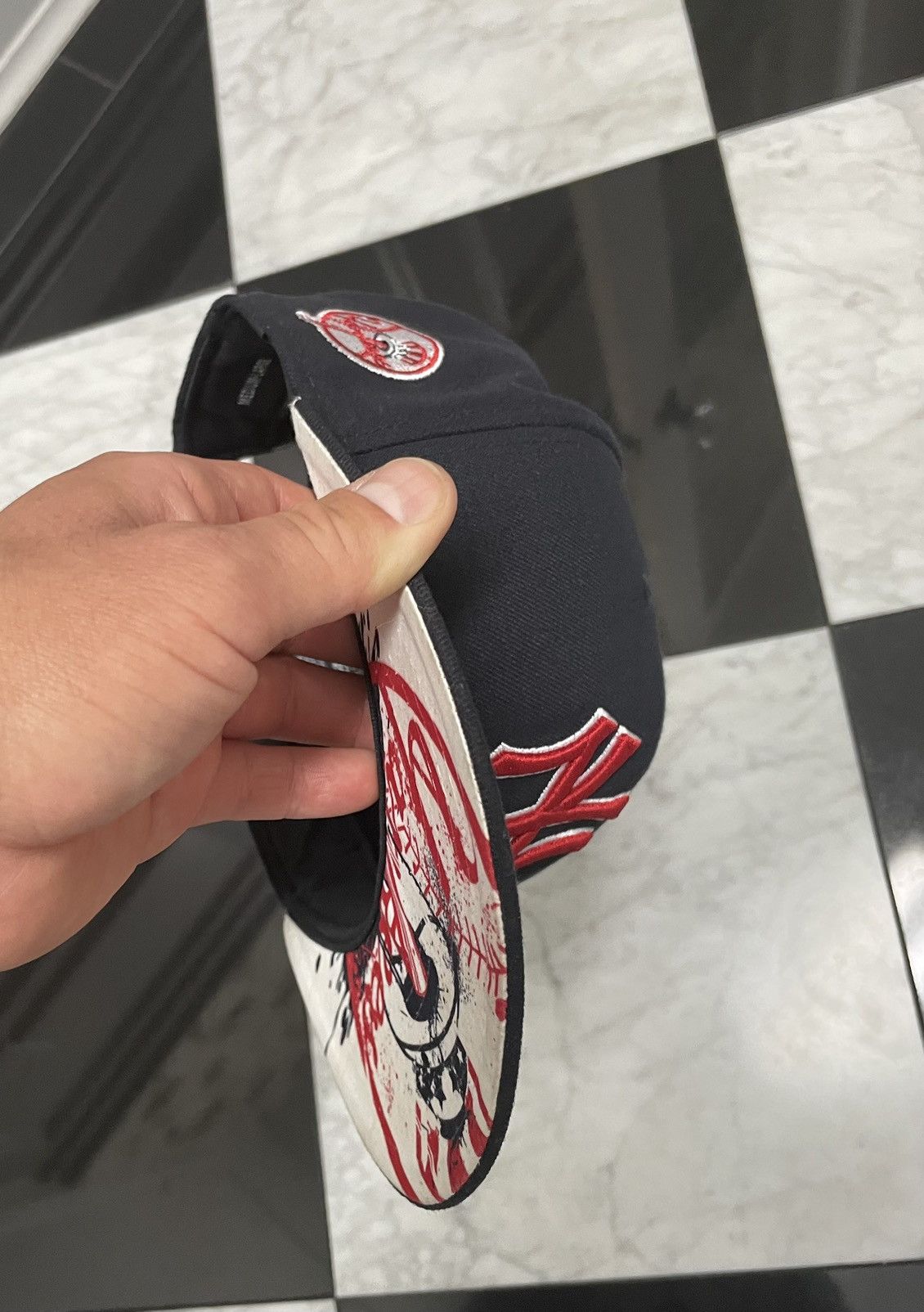 New Era 🔥 vintage Yankees adjustable hat Size ONE SIZE - 1 Thumbnail