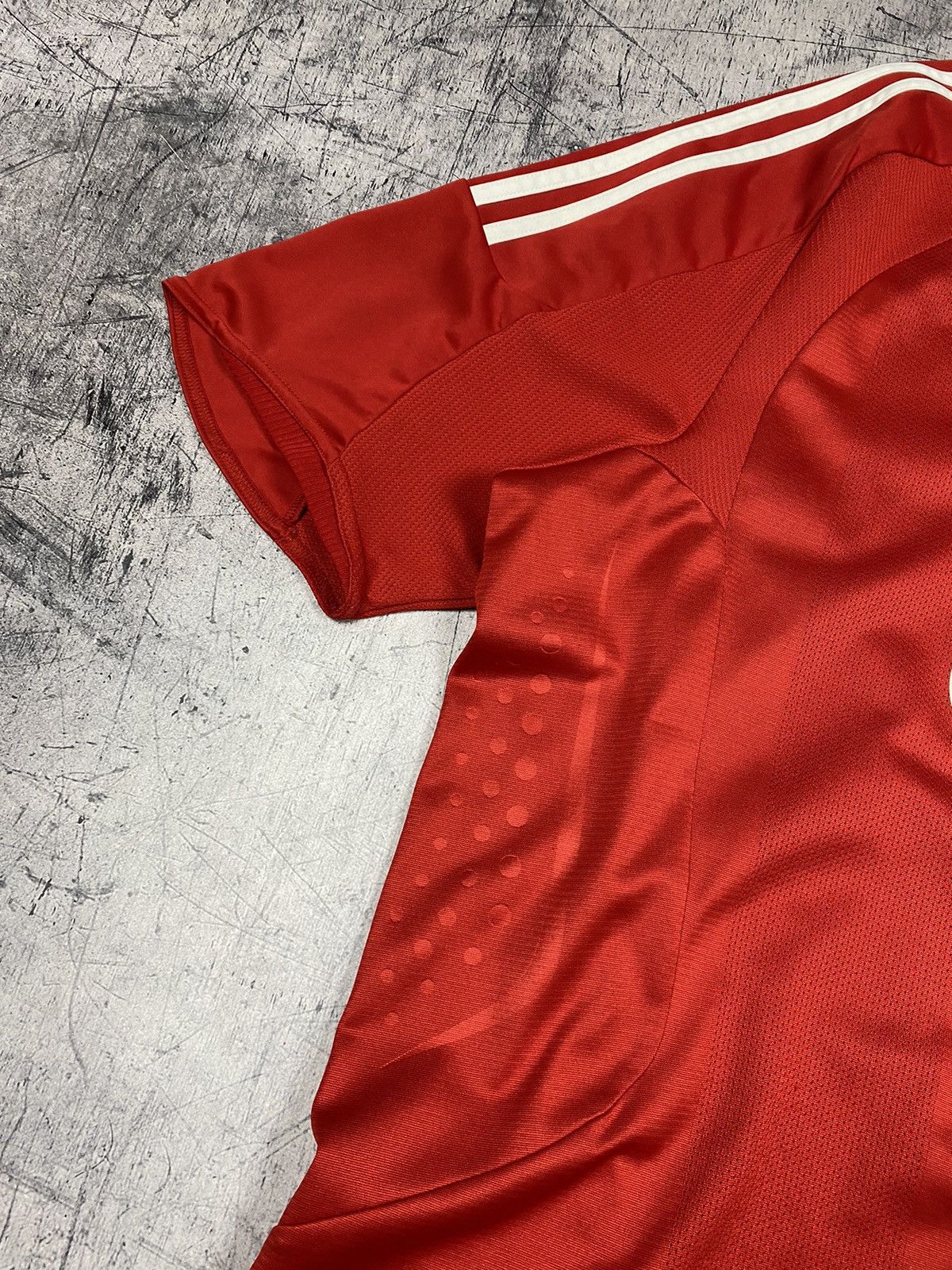 Adidas × Vintage Vintage Adidas Liverpool Soccer Jersey Size US XL / EU 56 / 4 - 9 Thumbnail