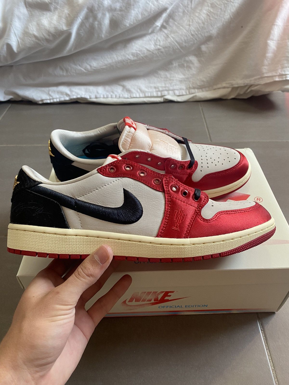 Nike jordan 1 low trophy room Size US 10.5 / EU 43-44 - 5 Thumbnail