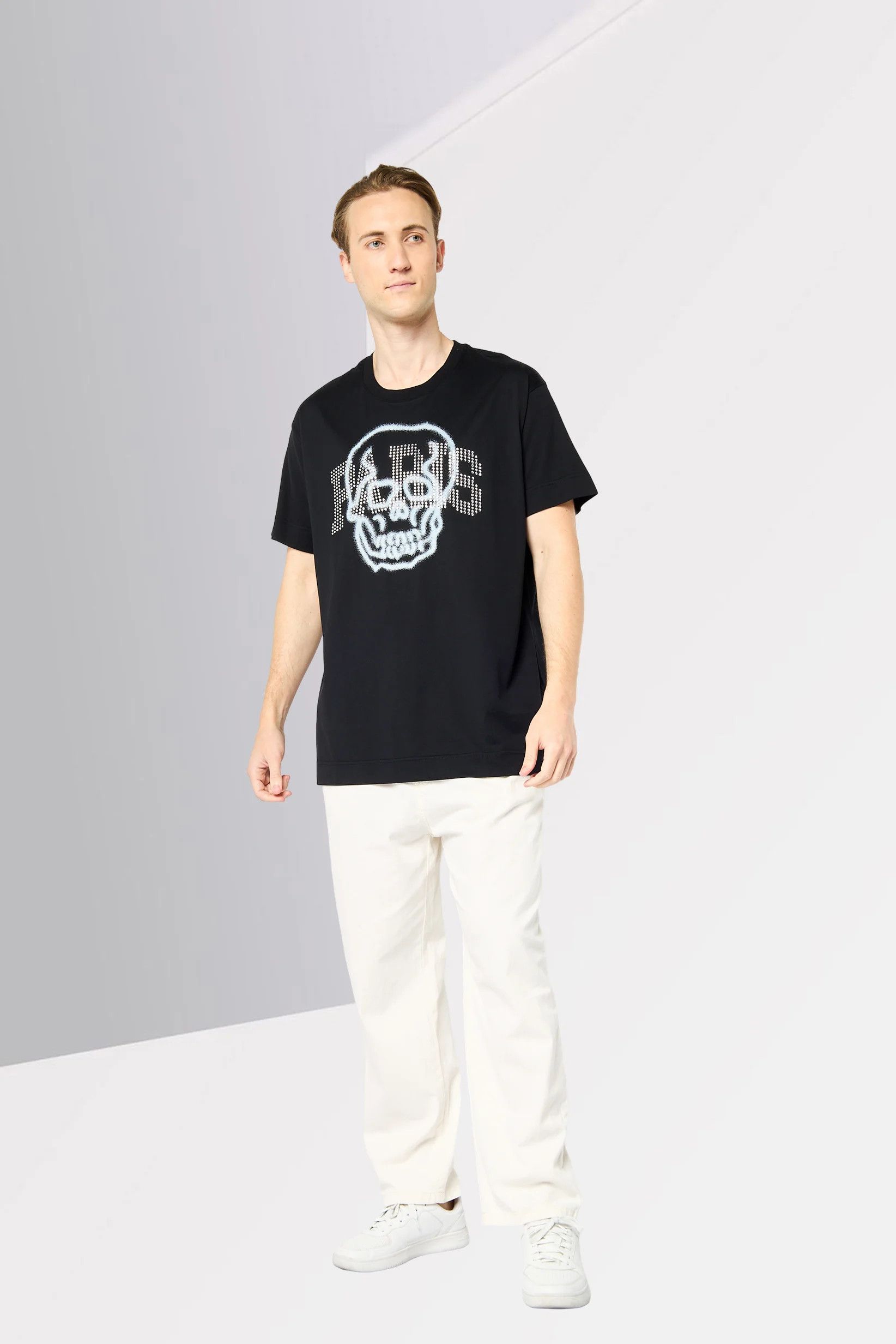 Givenchy Black Embellished Paris Skull Logo Oversized T-Shirt Size US M / EU 48-50 / 2 - 4 Thumbnail