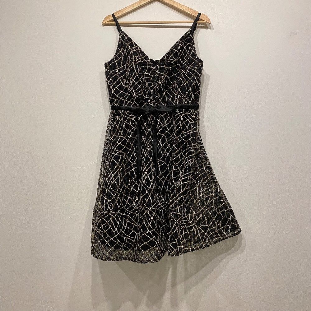Calvin Klein Calvin Klein Mesh Spider Web V-Neck Whimsygoth Party Dress Size M / US 6-8 / IT 42-44 - 1 Thumbnail