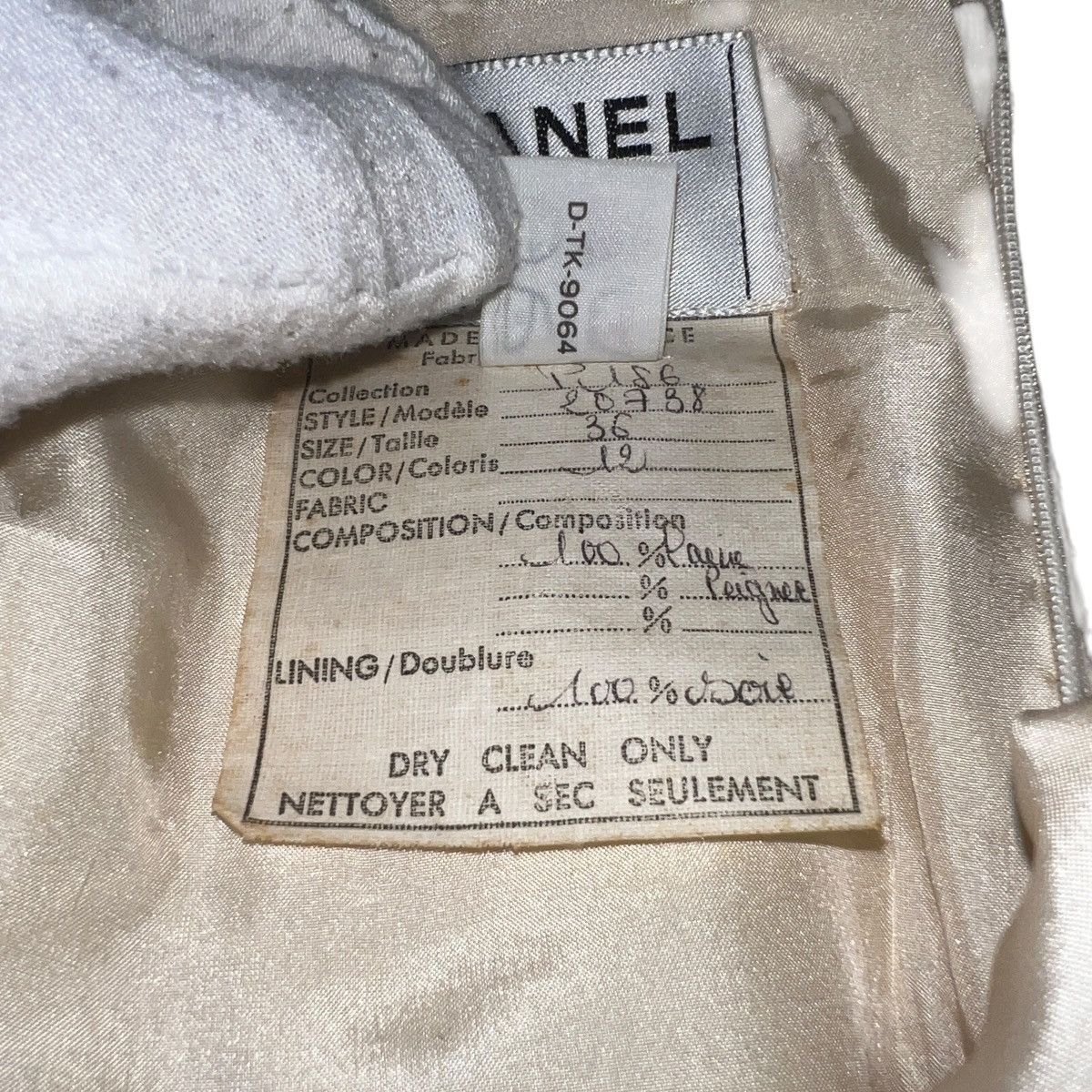 Chanel CHANEL 1986 White Tweed Jacket & Skirt Set-Up 36 Size XS / US 0-2 / IT 36-38 - 13 Thumbnail