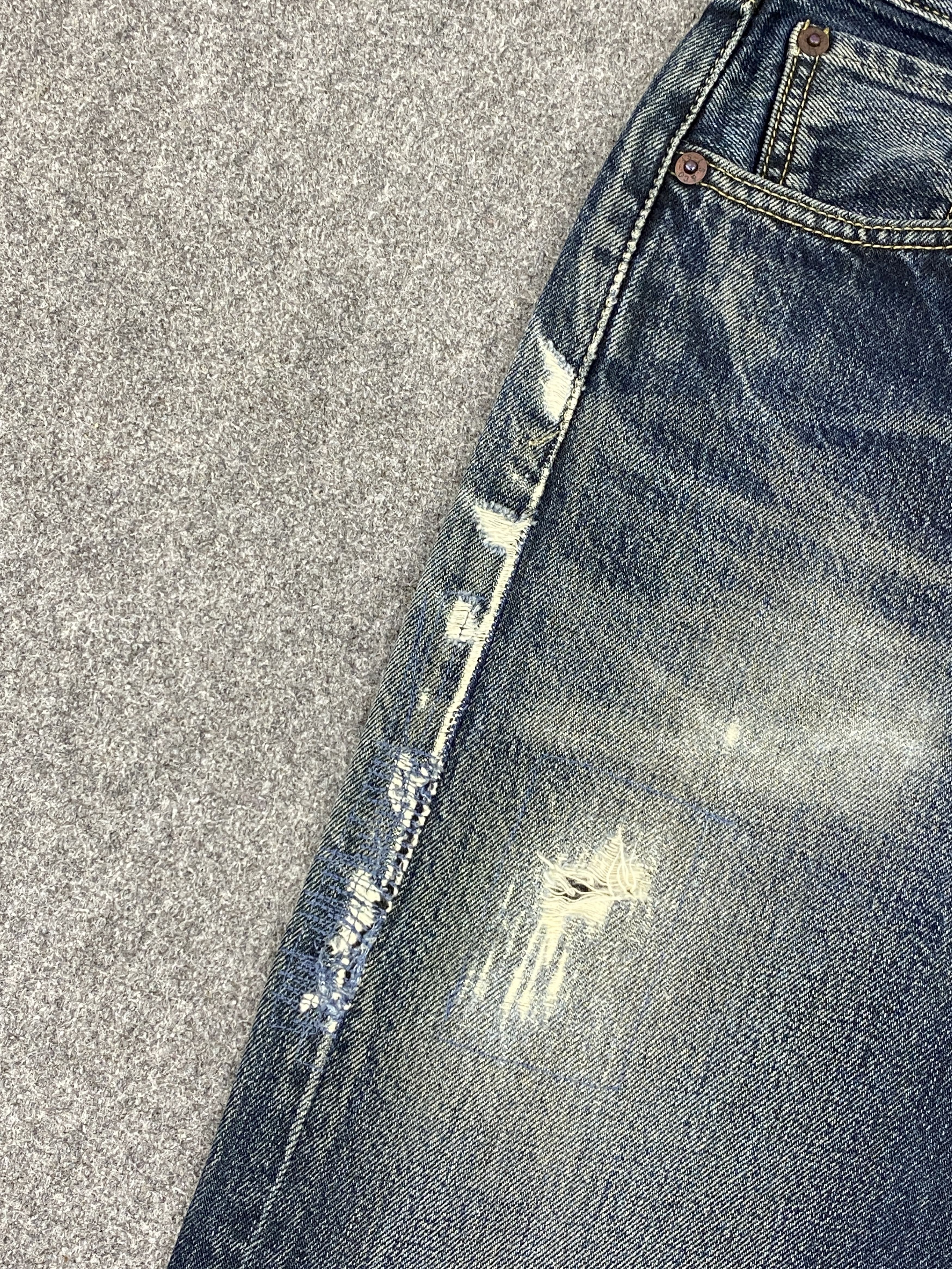 Levi's Distressed Vintage Levis 501 Blue Jeans DP2718 Size US 30 / EU 46 - 14 Thumbnail