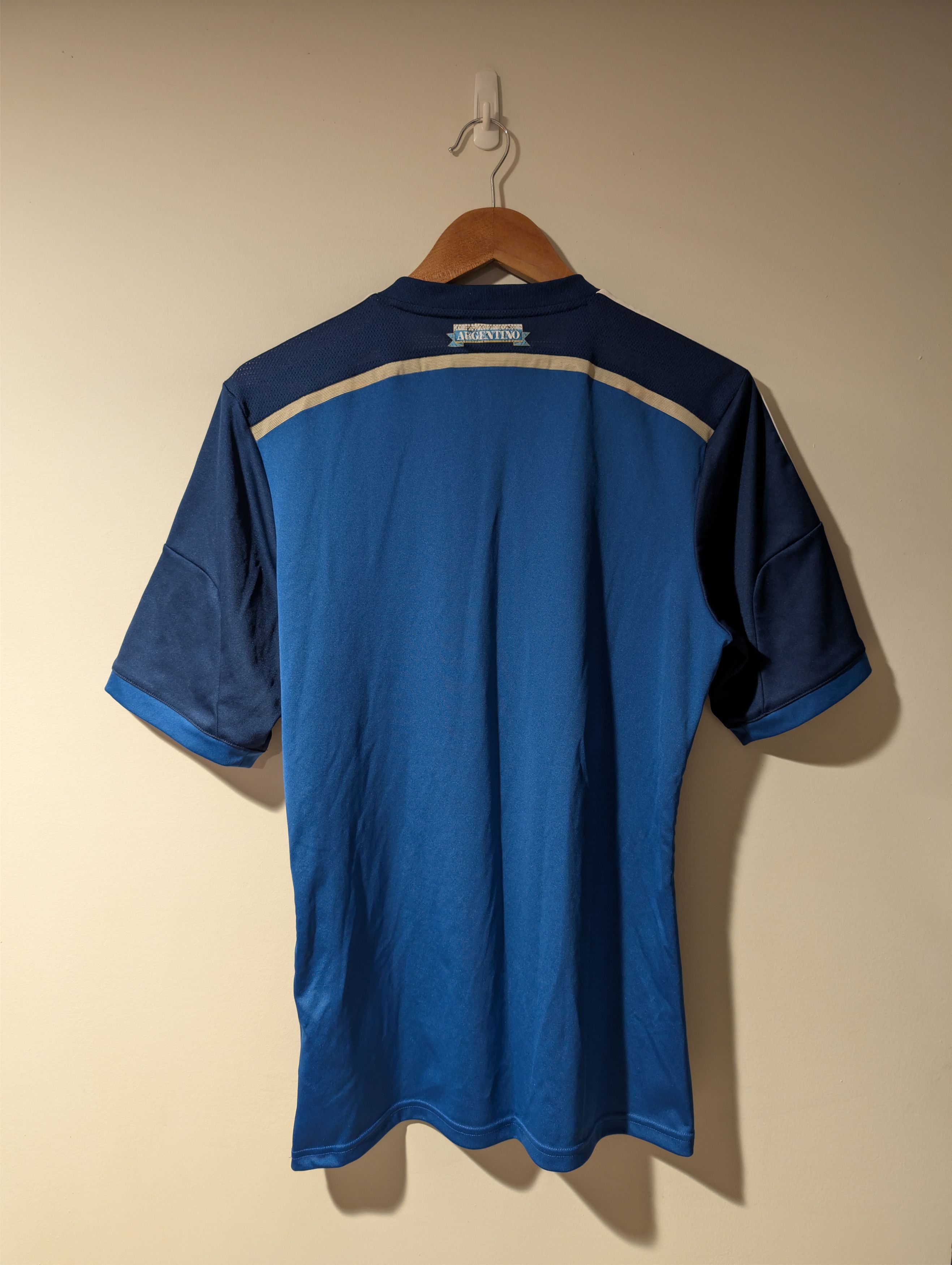Adidas ARGENTINA 2014 2015 AWAY FOOTBALL SHIRT SOCCER JERSEY ADIDAS Size US M / EU 48-50 / 2 - 6 Thumbnail