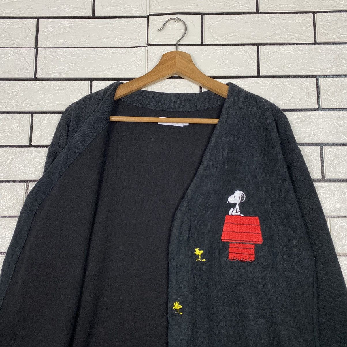 Japanese Brand Vintage Cardigan Button Jacket Snoopy Peanuts Big Logo Size US M / EU 48-50 / 2 - 13 Thumbnail
