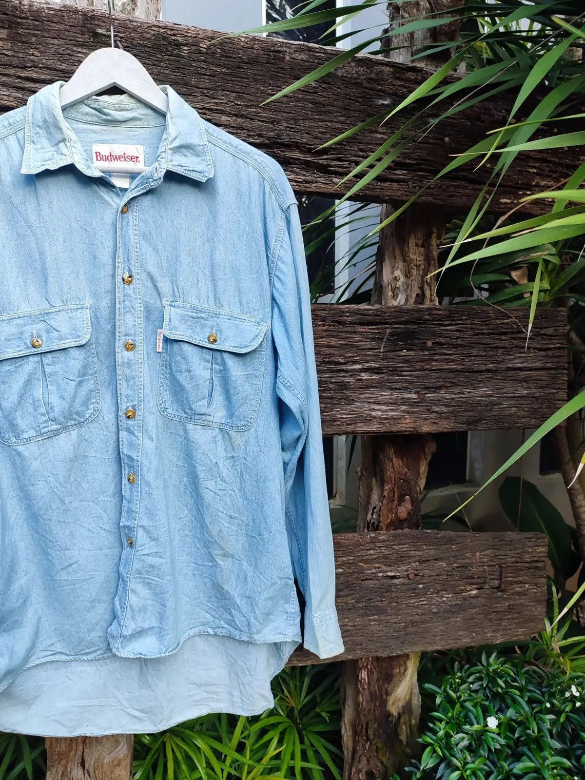 Budweiser Vintage Budweiser Embroidered Light Wash Denim Work Shirt Size US L / EU 52-54 / 3 - 4 Thumbnail