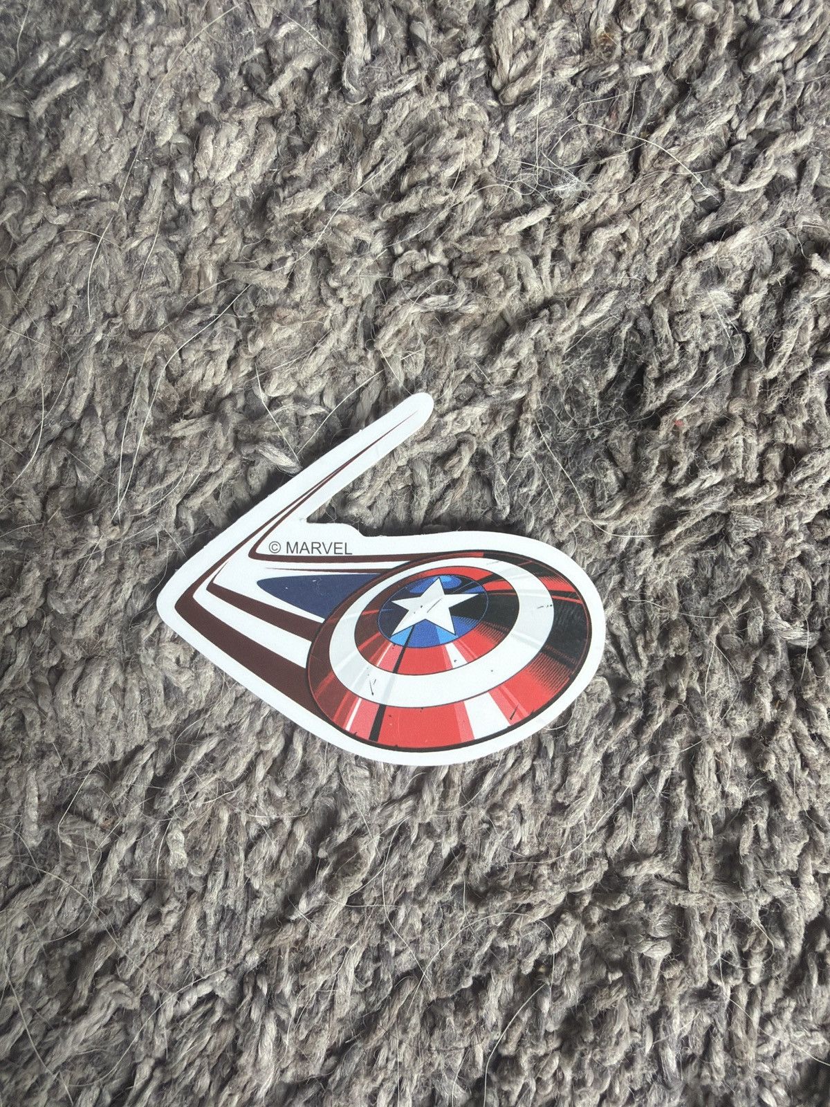 Marvel Comics Marvel Captain America Shield Sticker Size ONE SIZE - 1 Thumbnail