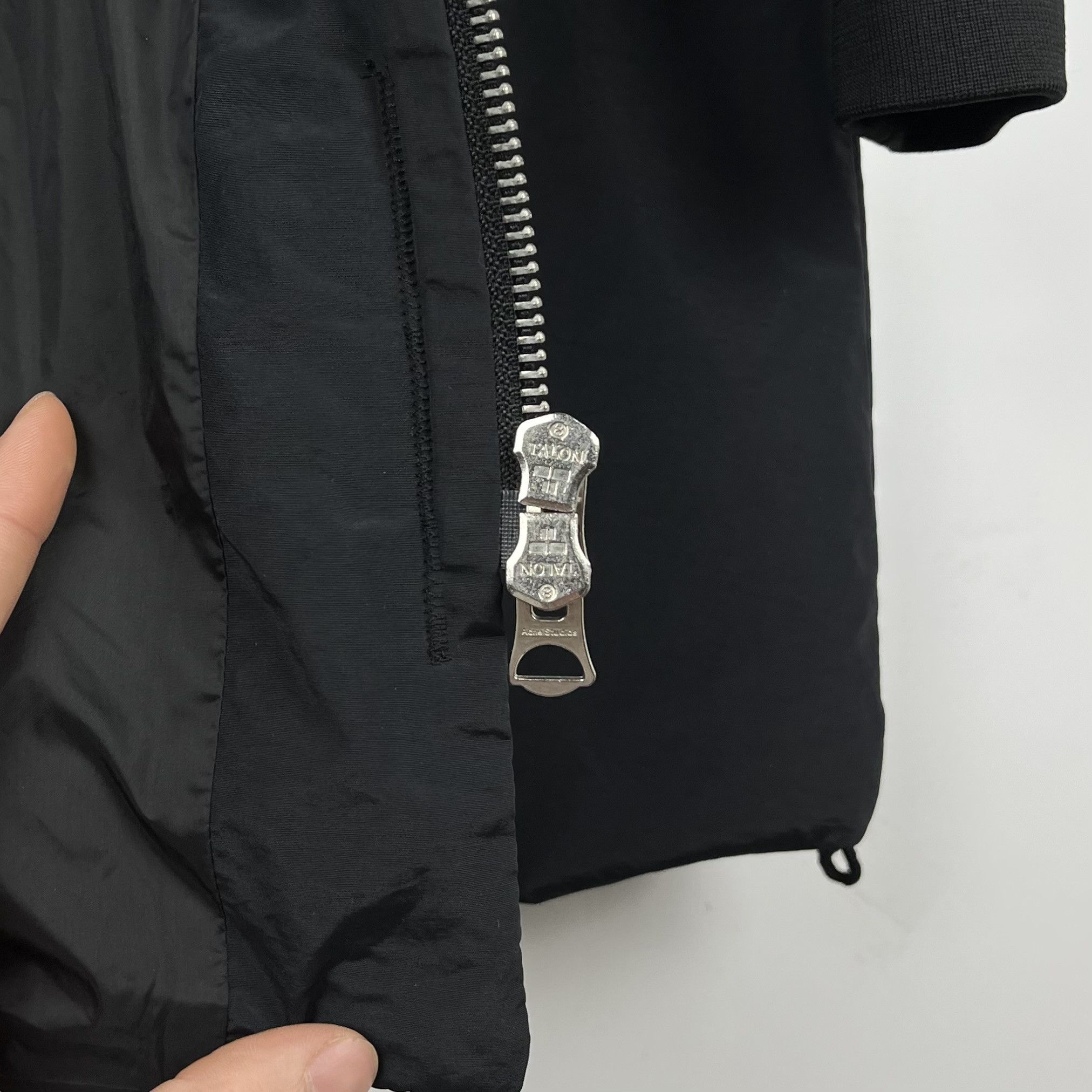Acne Studios Ladies Acne Studios Nylon Long Bomber Jacket Size XS / US 0-2 / IT 36-38 - 12 Thumbnail