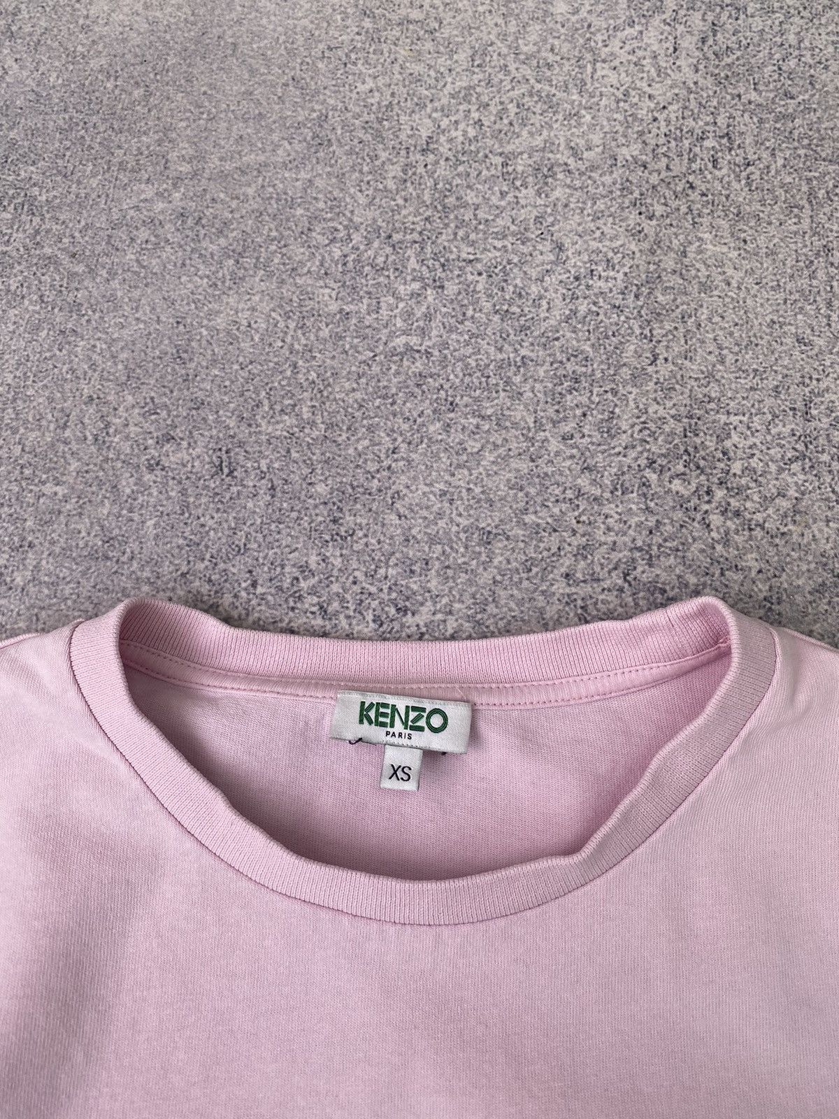 Kenzo × Vintage Vintage Kenzo Women’s Pink Printed T-Shirt Size XS / US 0-2 / IT 36-38 - 9 Thumbnail