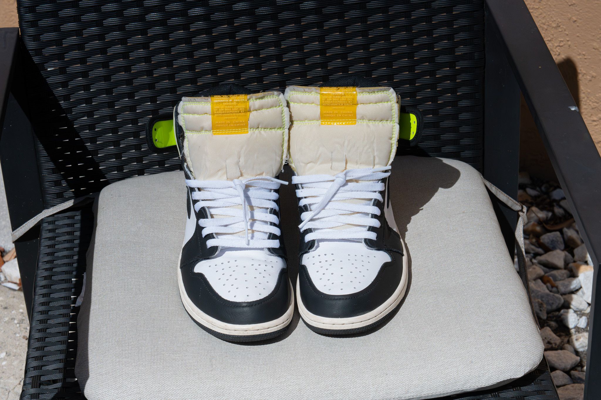 Jordan Brand Air Jordan 1 Retro Volt Gold Size US 11 / EU 44 - 3 Thumbnail