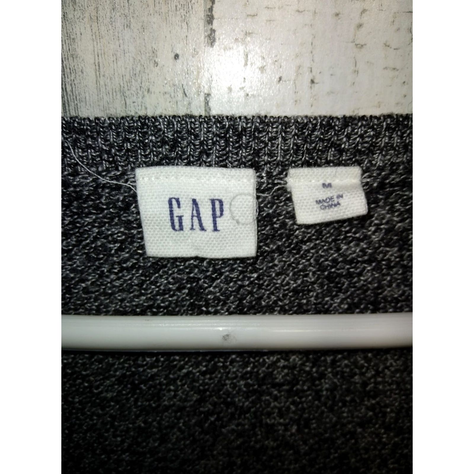 Gap Gap Womens Sweater M Merino Wool Extra Fine Wool Blend V-Neck Grey Size M / US 6-8 / IT 42-44 - 4 Thumbnail