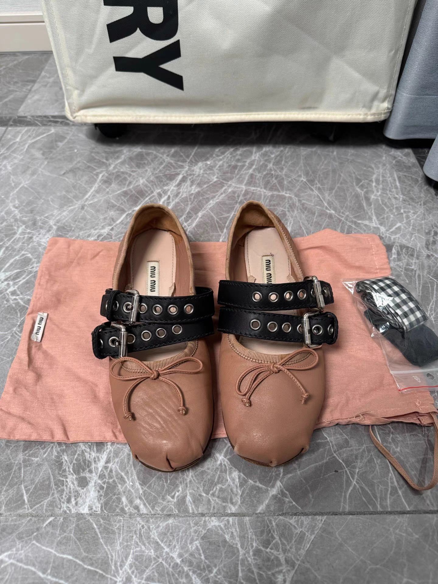 Miu Miu MiuMiu Ballet Flats K6 Size US 6 / IT 36 - 2 Thumbnail