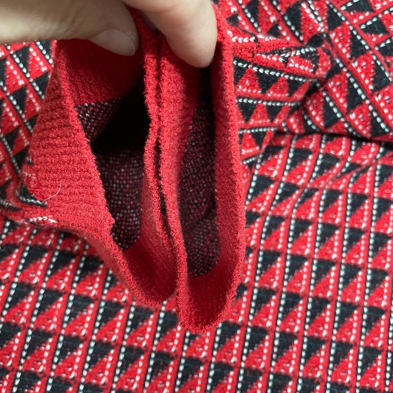 Gucci Gucci Red checkered sweater 2501-Nextarrow Size US XS / EU 42 / 0 - 6 Thumbnail
