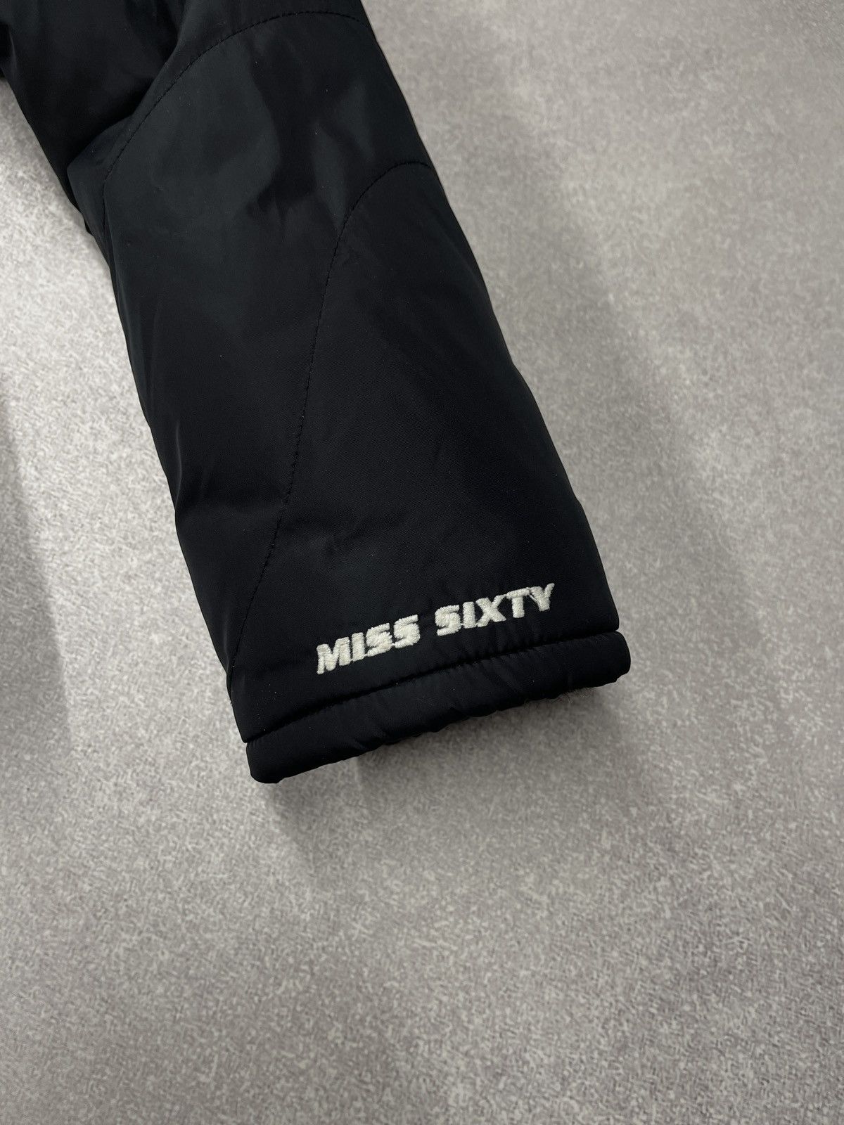 Miss Sixty Vintage Miss Sixty Y2K Black Puffer Jacket Faux Fur Size M / US 6-8 / IT 42-44 - 7 Thumbnail