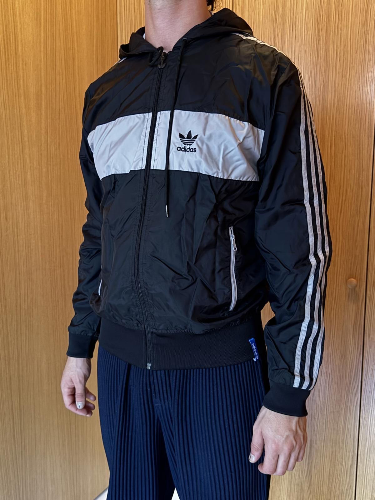 Adidas Adidas Men's Black and Gray Windbreaker Jacket with Hood Size US M / EU 48-50 / 2 - 2 Thumbnail