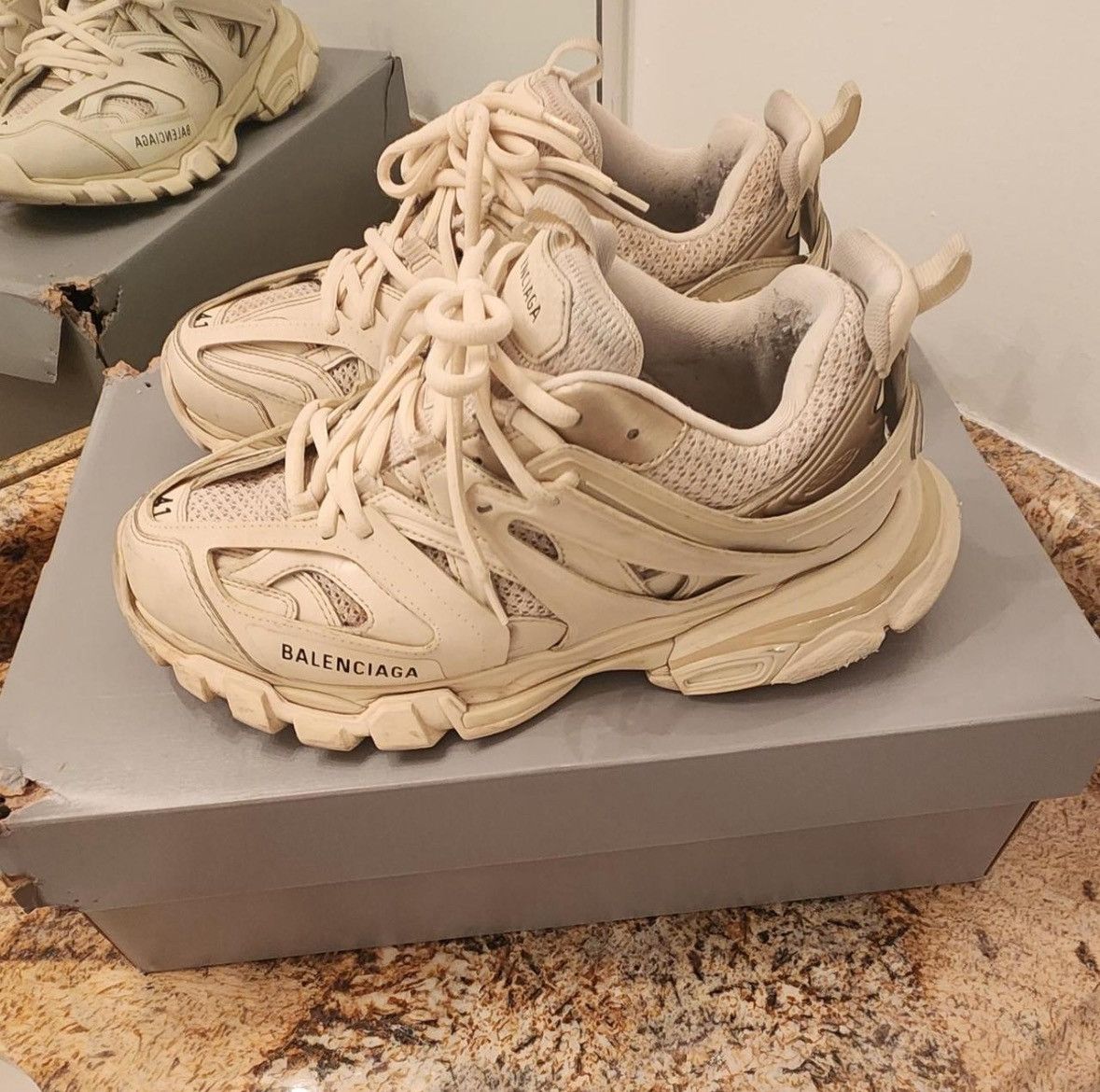 Balenciaga Balenciaga track beige size 8/41 mens Size US 8 / EU 41 - 4 Thumbnail