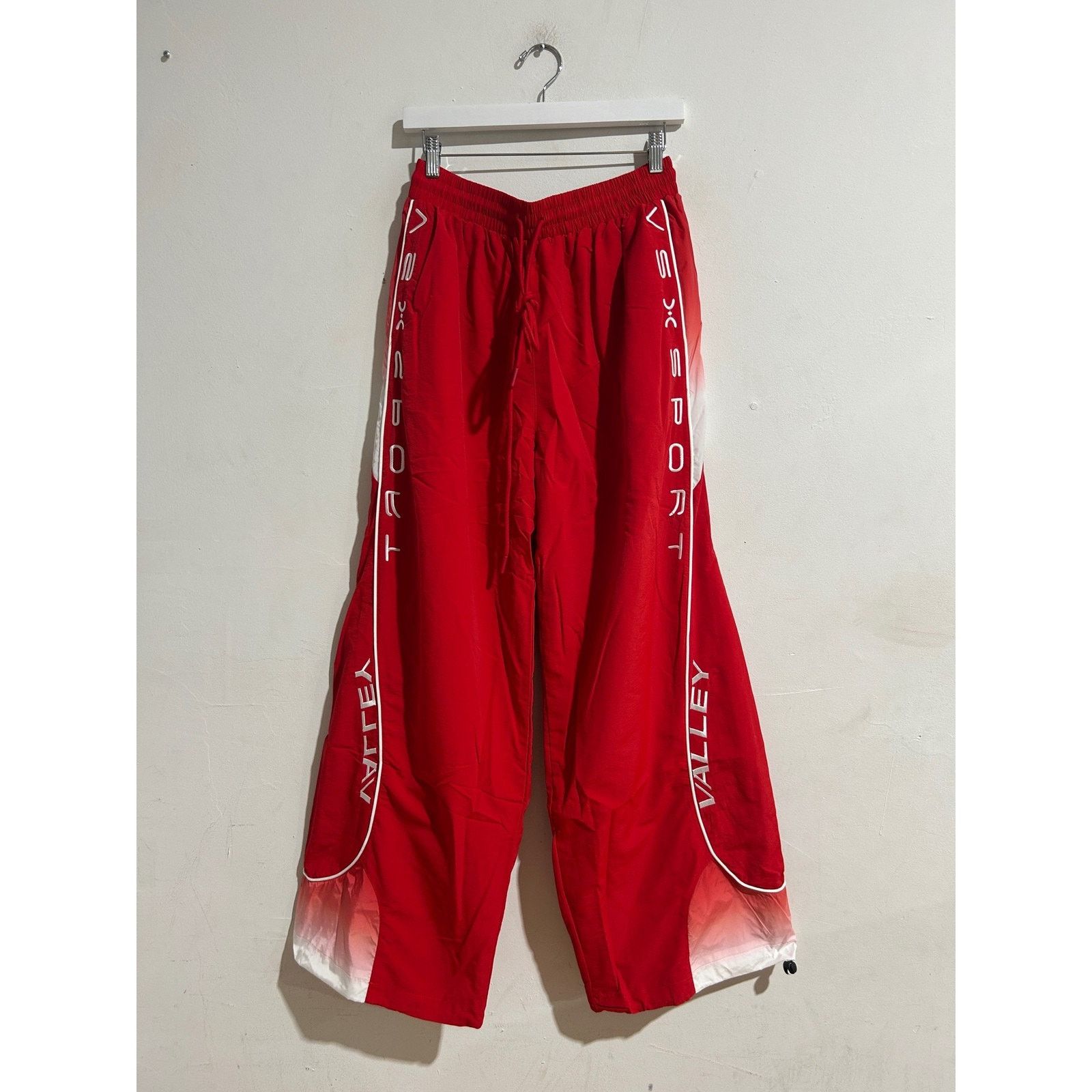 Vale VALE FOREVER RED VALEWERKZ SWISH NYLON PANT SIZE MEDIUM NEW Size US 28 / EU 44 - 1 Thumbnail