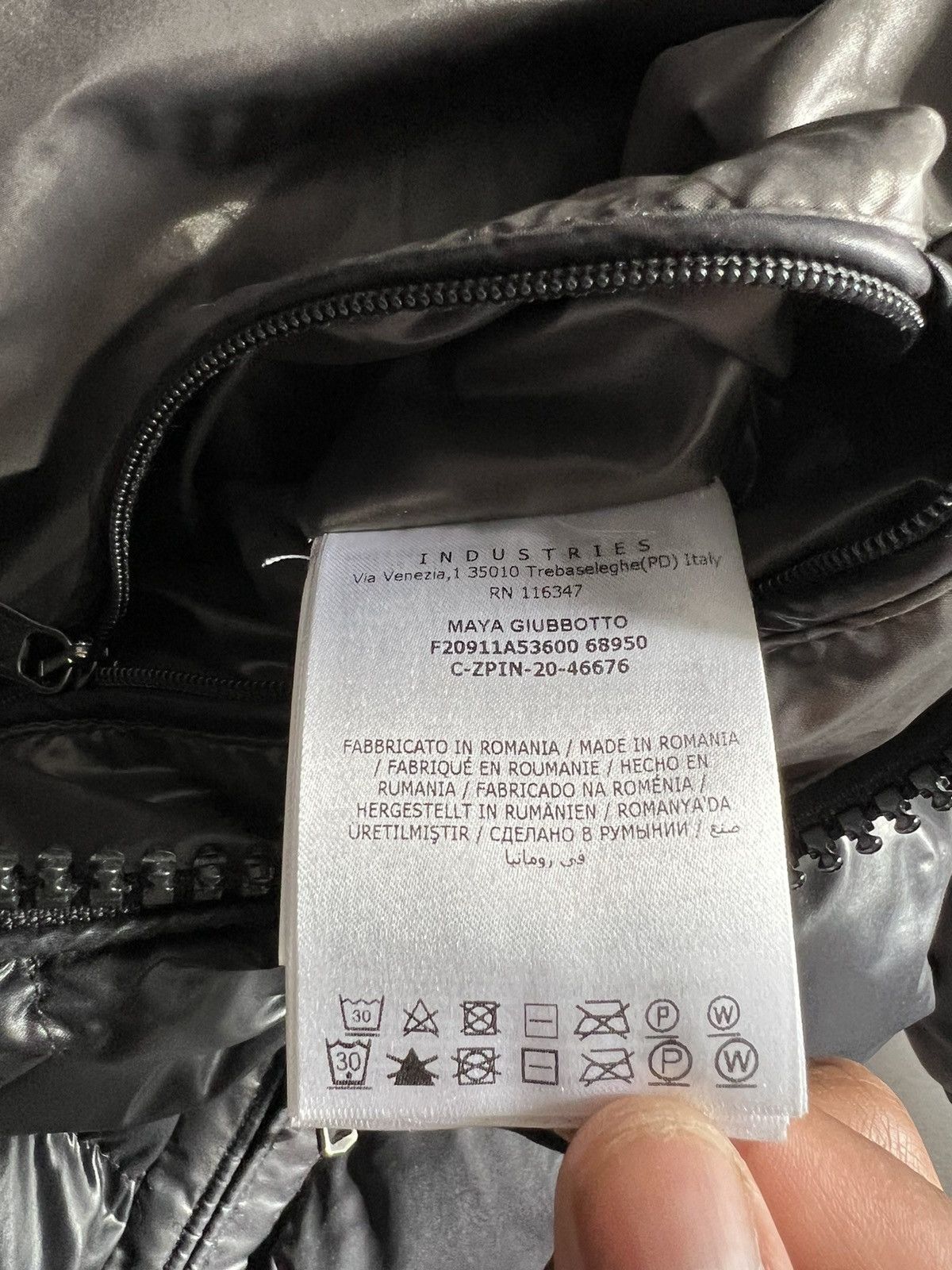 Moncler Moncler Maya Jacket Size US L / EU 52-54 / 3 - 4 Thumbnail