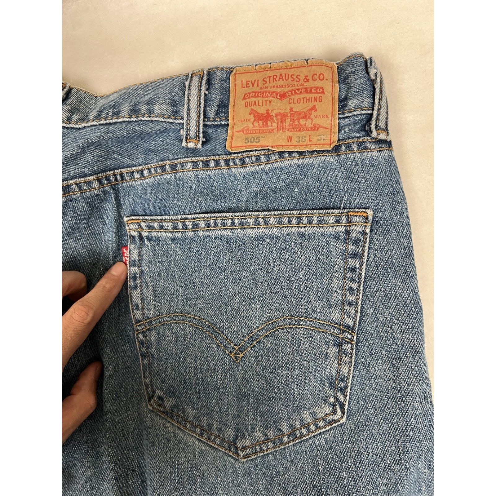 Levi's Vintage Levi’s 505 Blue Denim Jeans Size 38x32 Made in Mexic Size US 38 / EU 54 - 9 Thumbnail
