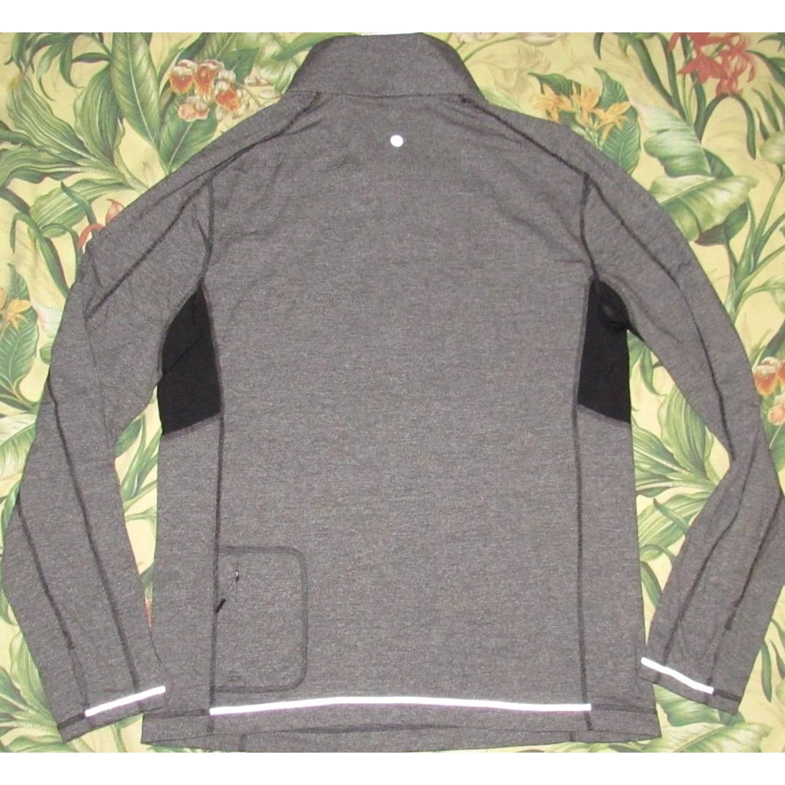 Lululemon LULULEMON Grey 1/4 Zip Long Sleeve Shirt Large Mens Size US L / EU 52-54 / 3 - 3 Thumbnail