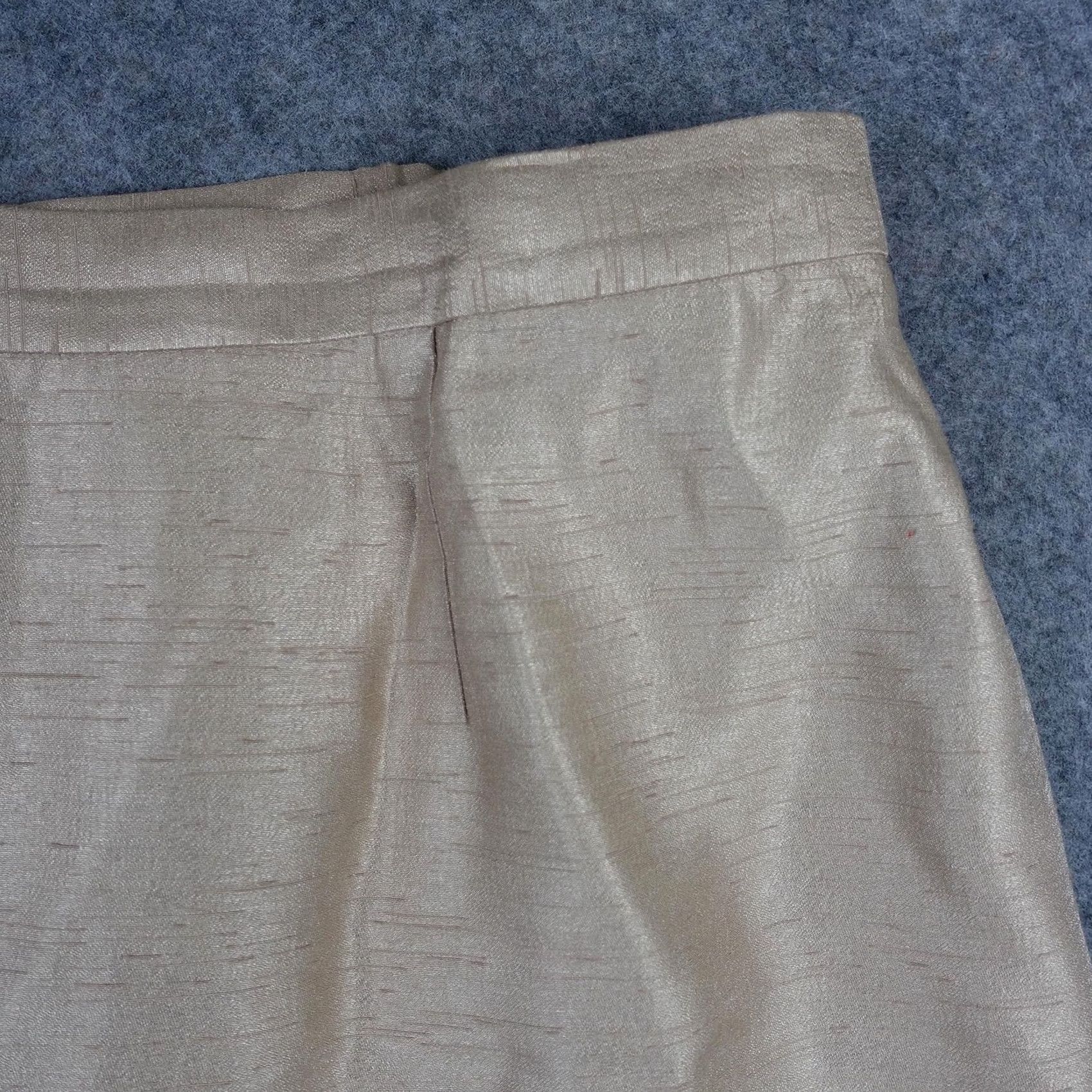 Kasper VINTAGE Kasper Skirt Womens 20W Beige Shimmer Pencil Midi Elastic Waist Dressy Womens Plus Size Slit Lined Back Zip Size 42" / US 20 - 2 Thumbnail