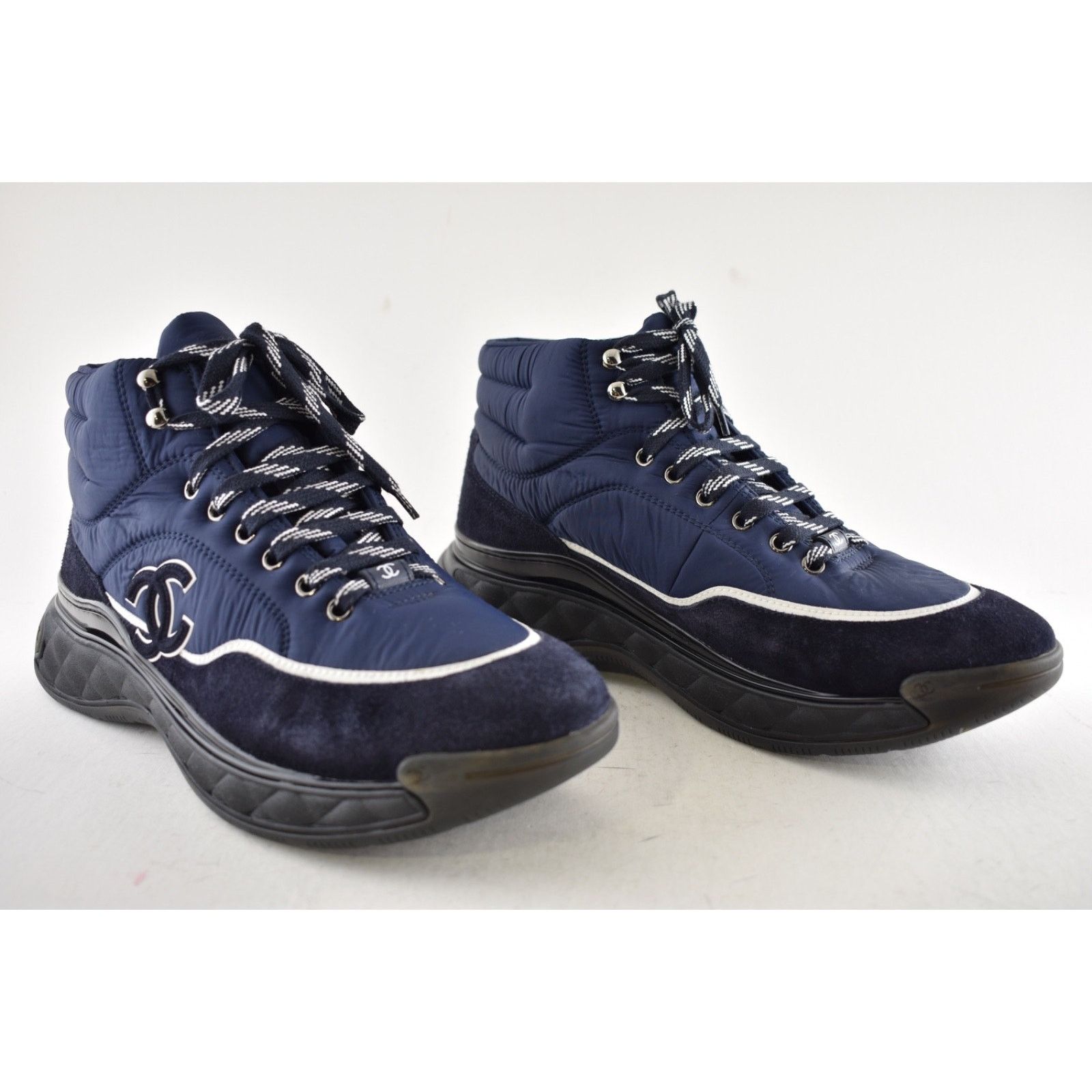 Chanel Chanel 19B Blue Quilted Platform CC Logo High Top Trainer Size US 11 / EU 44 - 4 Thumbnail