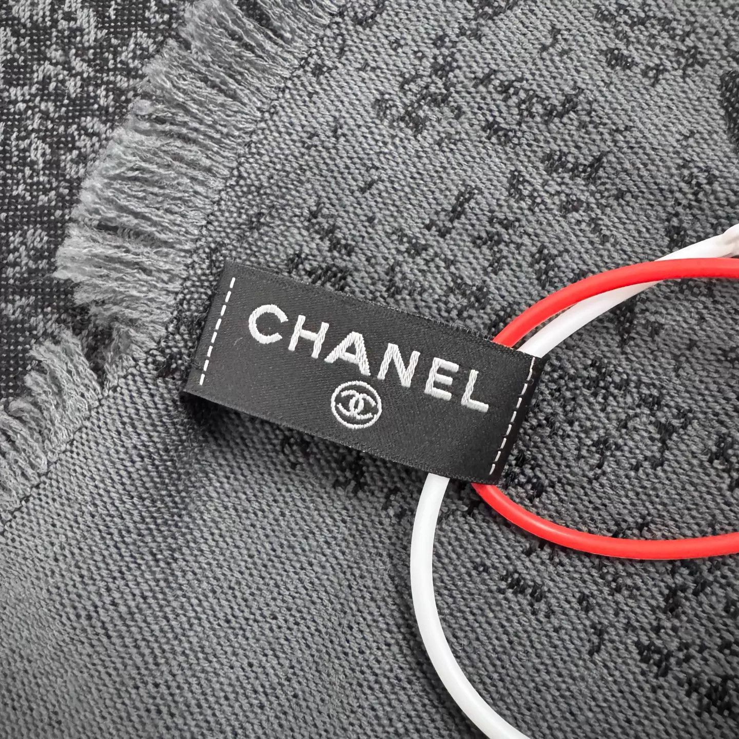 Chanel Chanel Dark Gray Quilted Double C Wool Scarf Wrap Mint Size ONE SIZE - 4 Thumbnail