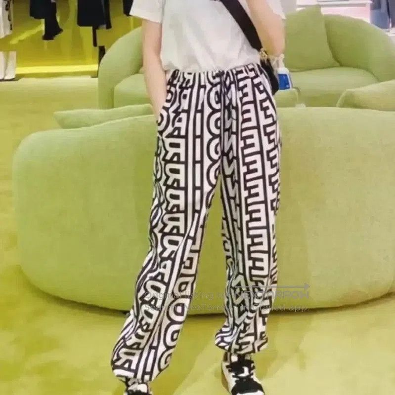 Fendi Fendi Floral Print Polyester Casual Pants . Size 30" / US 8 / IT 44 - 5 Thumbnail