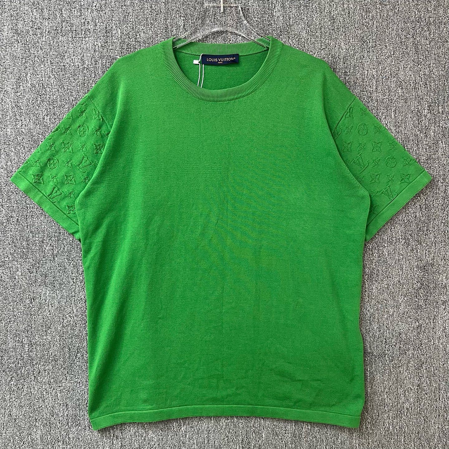 Louis Vuitton Louis Vuitton Monogram Sleeve T-Shirt Size XL Size US XL / EU 56 / 4 - 1 Thumbnail