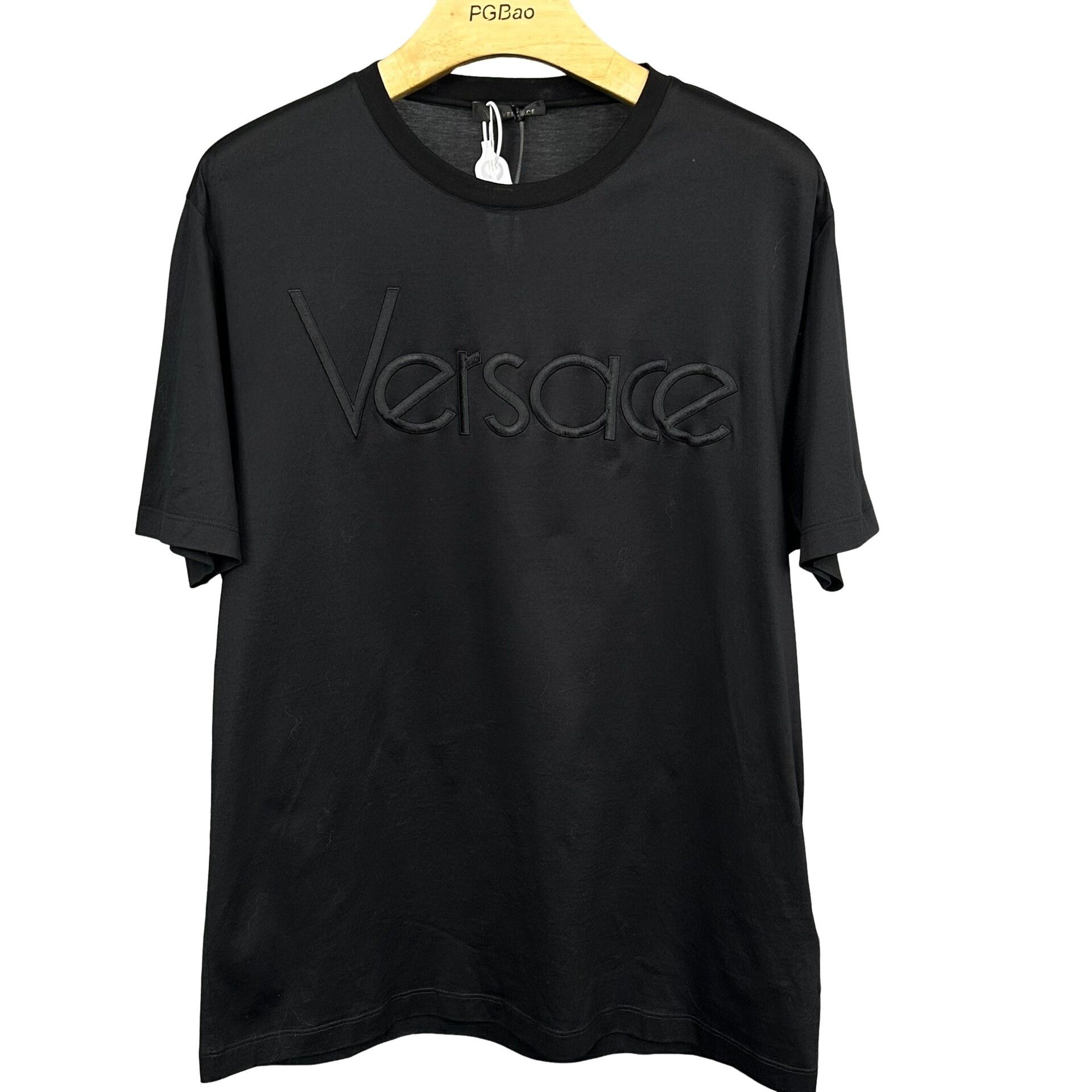 Versace Versace Embroidered Logo T-Shirt M Size US M / EU 48-50 / 2 - 1 Thumbnail