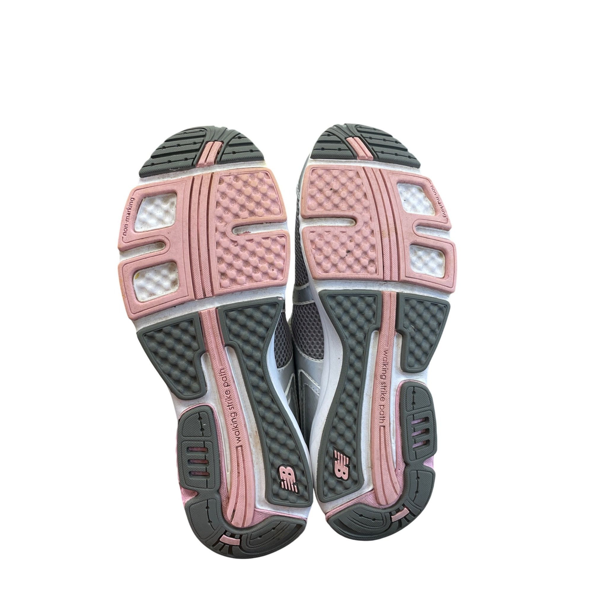New Balance New Balance 665 Womens Gray Pink Sneakers Size 8.5 SKU 8536 Size US 8.5 / IT 38.5 - 7 Thumbnail