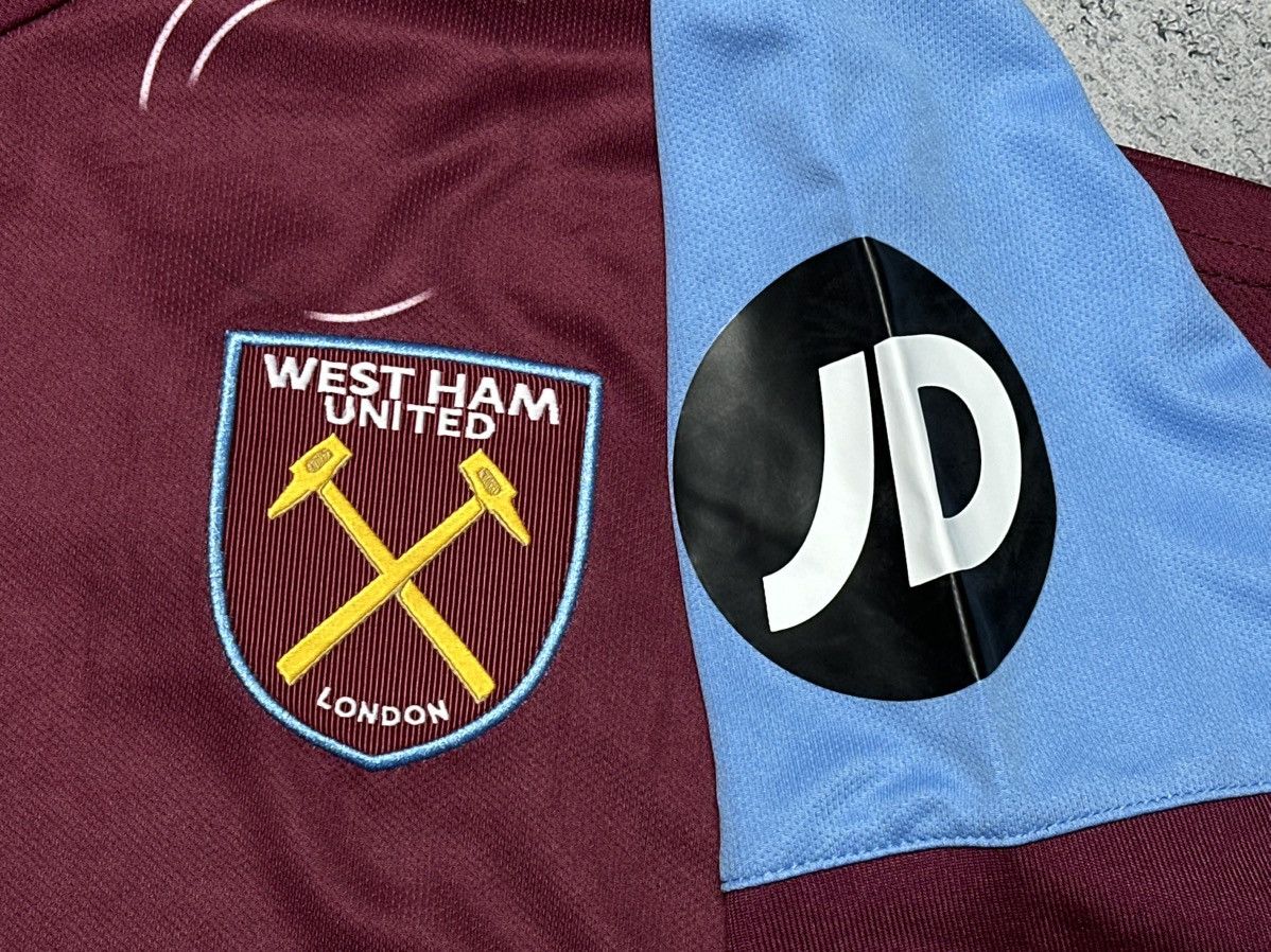 Umbro West Ham Umbro Soccer Home Bubbles Jersey Blokcore Size US M / EU 48-50 / 2 - 5 Thumbnail